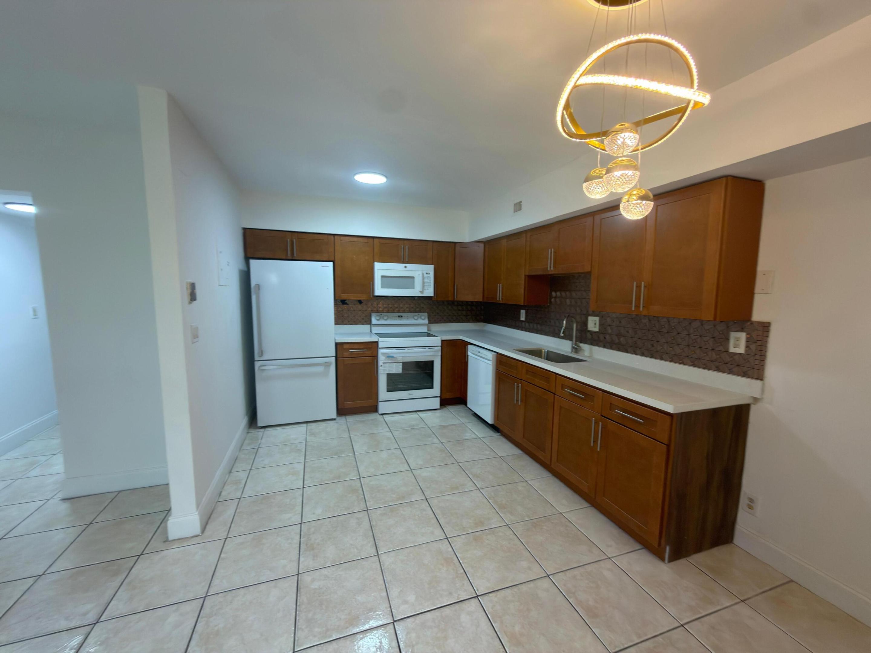 6583 Boulevard Of Champions Property Photo 10