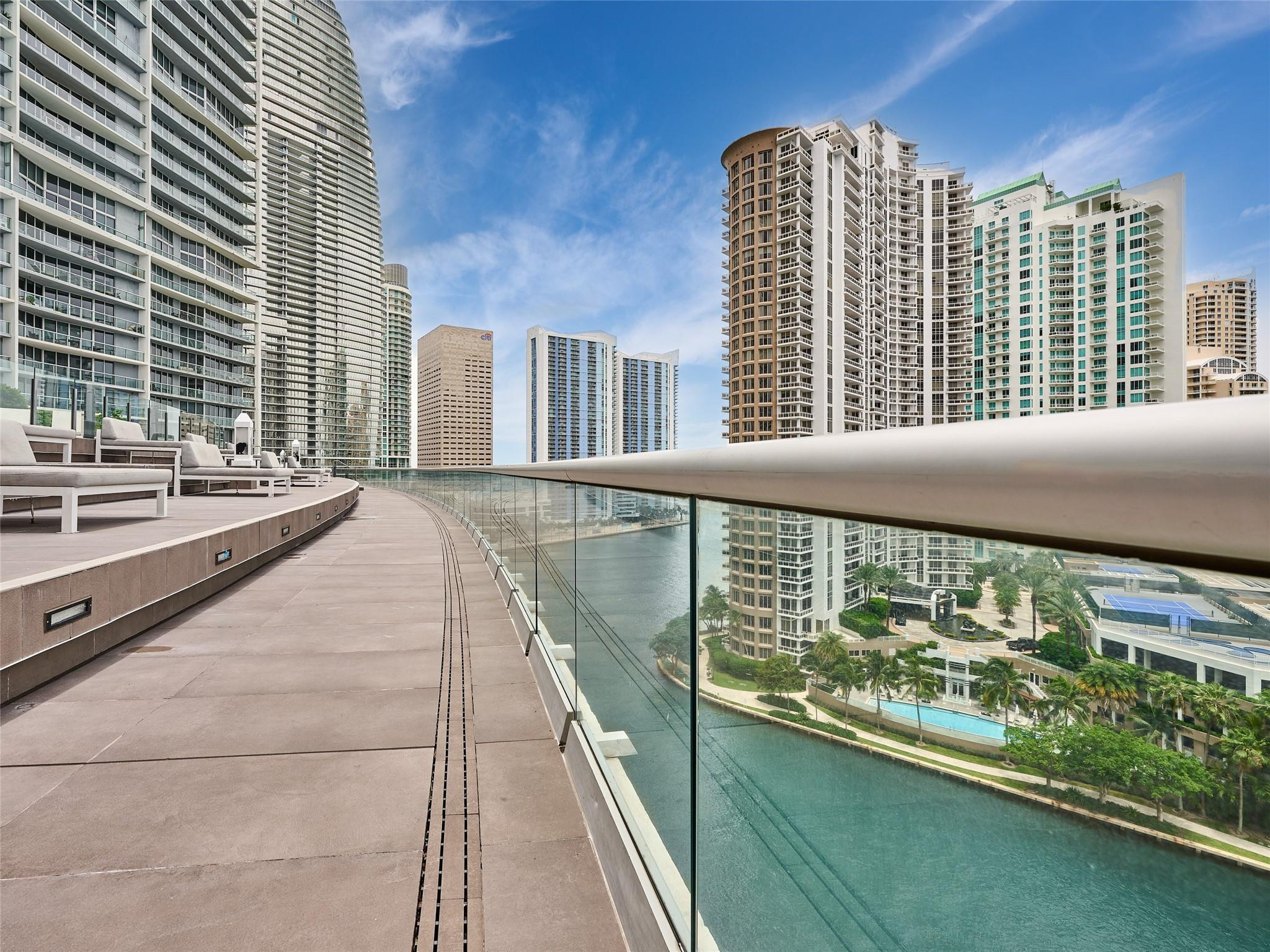 495 Brickell Avenue 4506 Property Photo 1