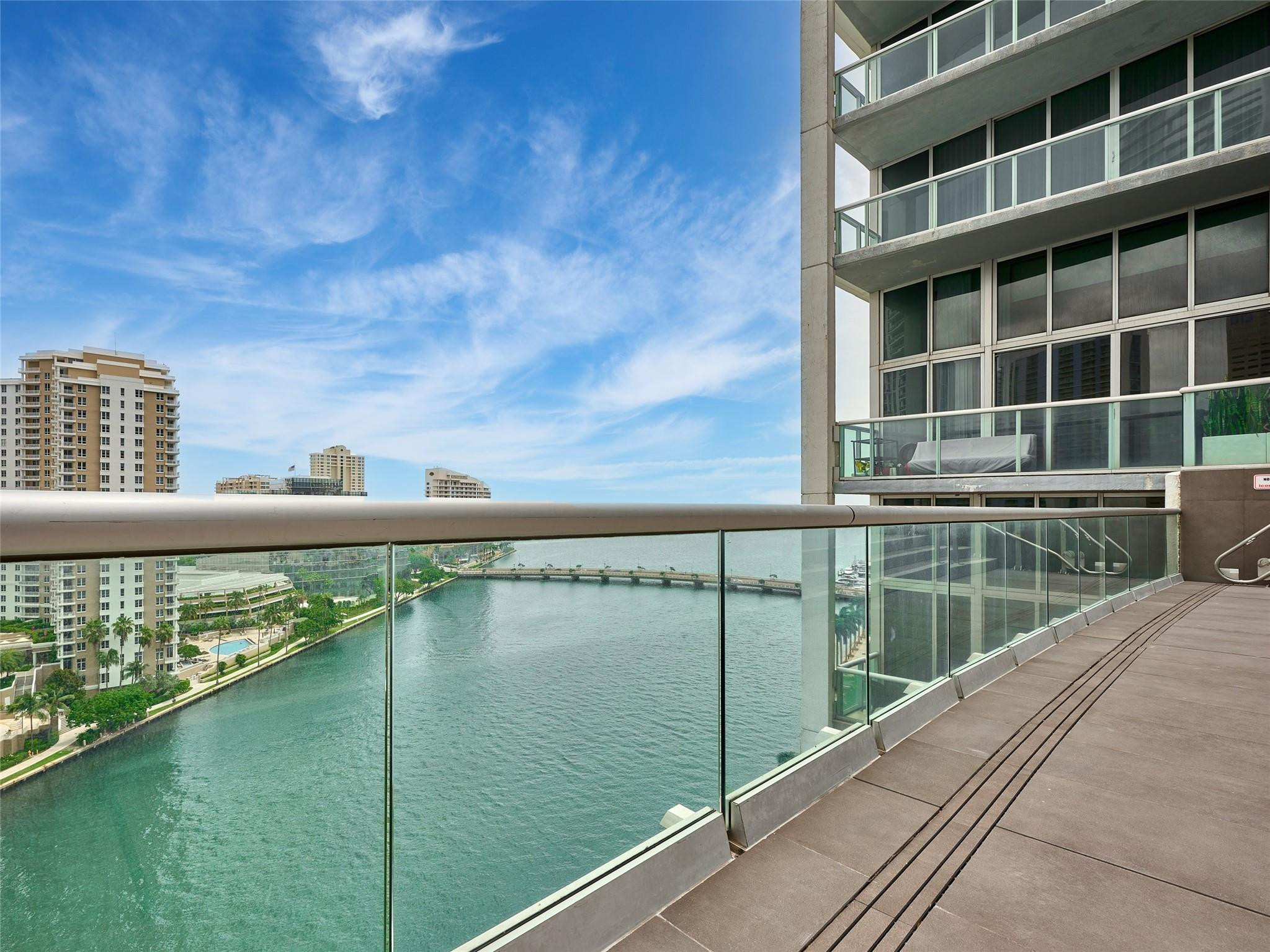 495 Brickell Avenue 4506 Property Photo 3
