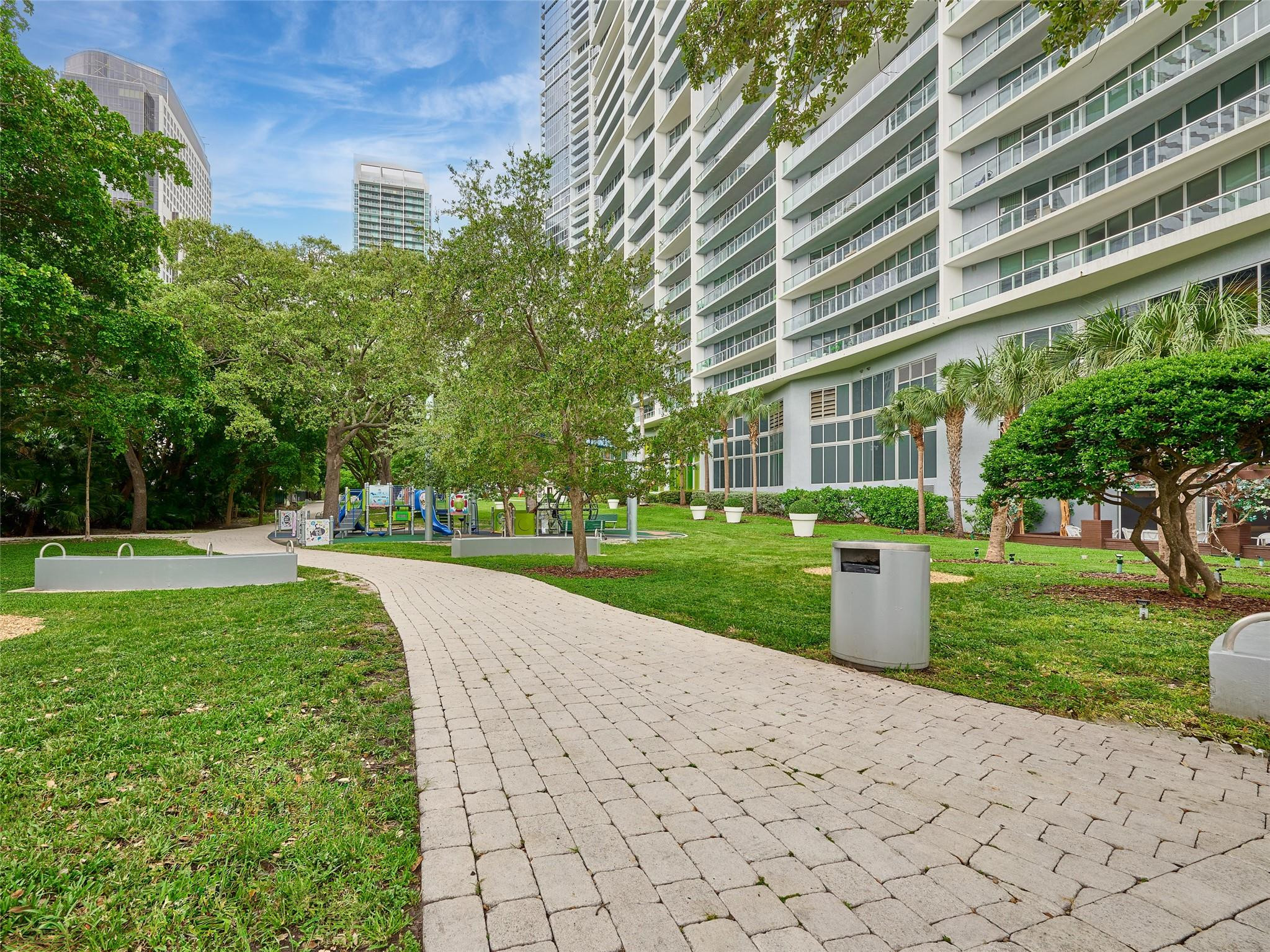 495 Brickell Avenue 4506 Property Photo 10