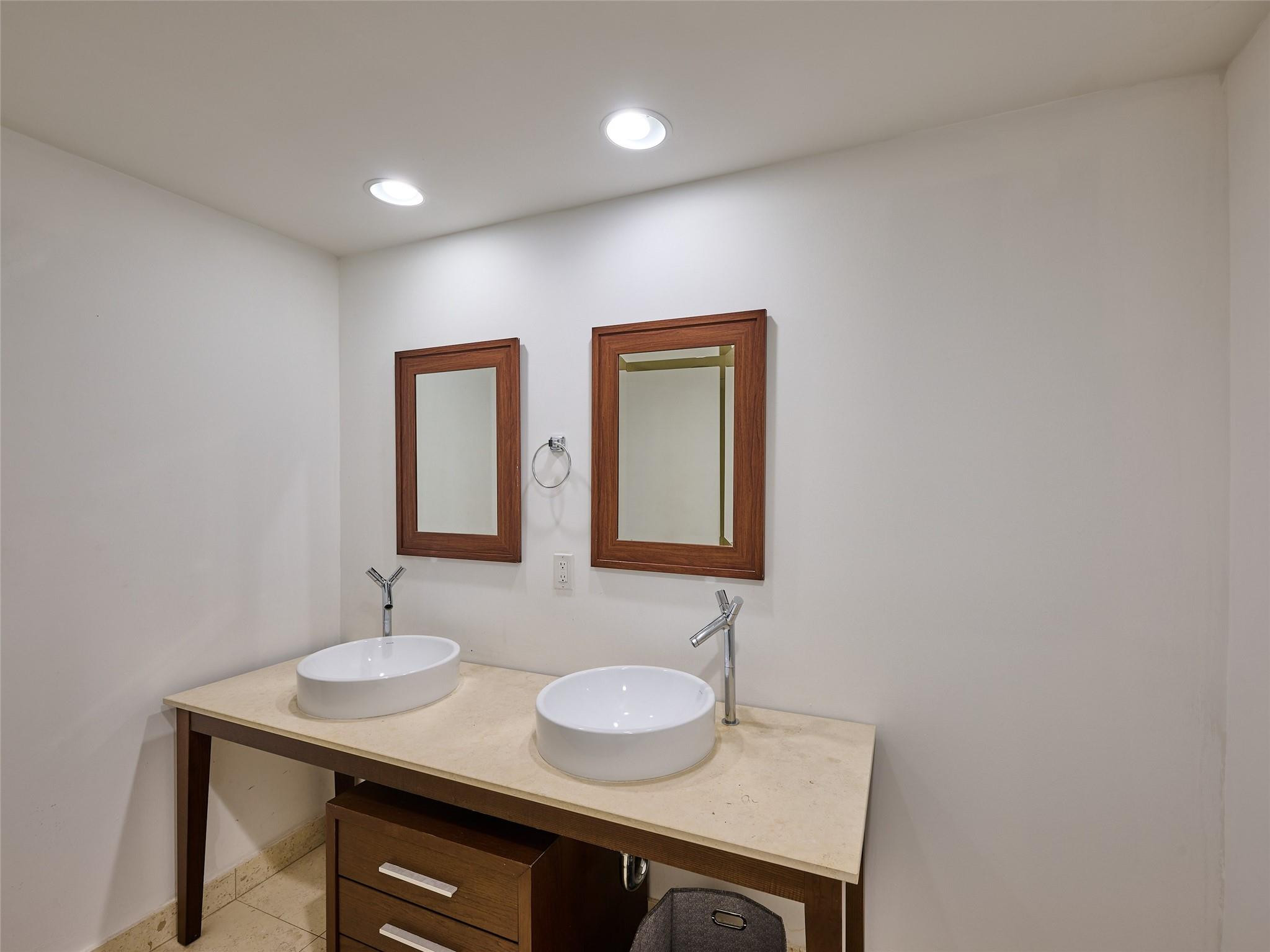 495 Brickell Avenue 4506 Property Photo 15