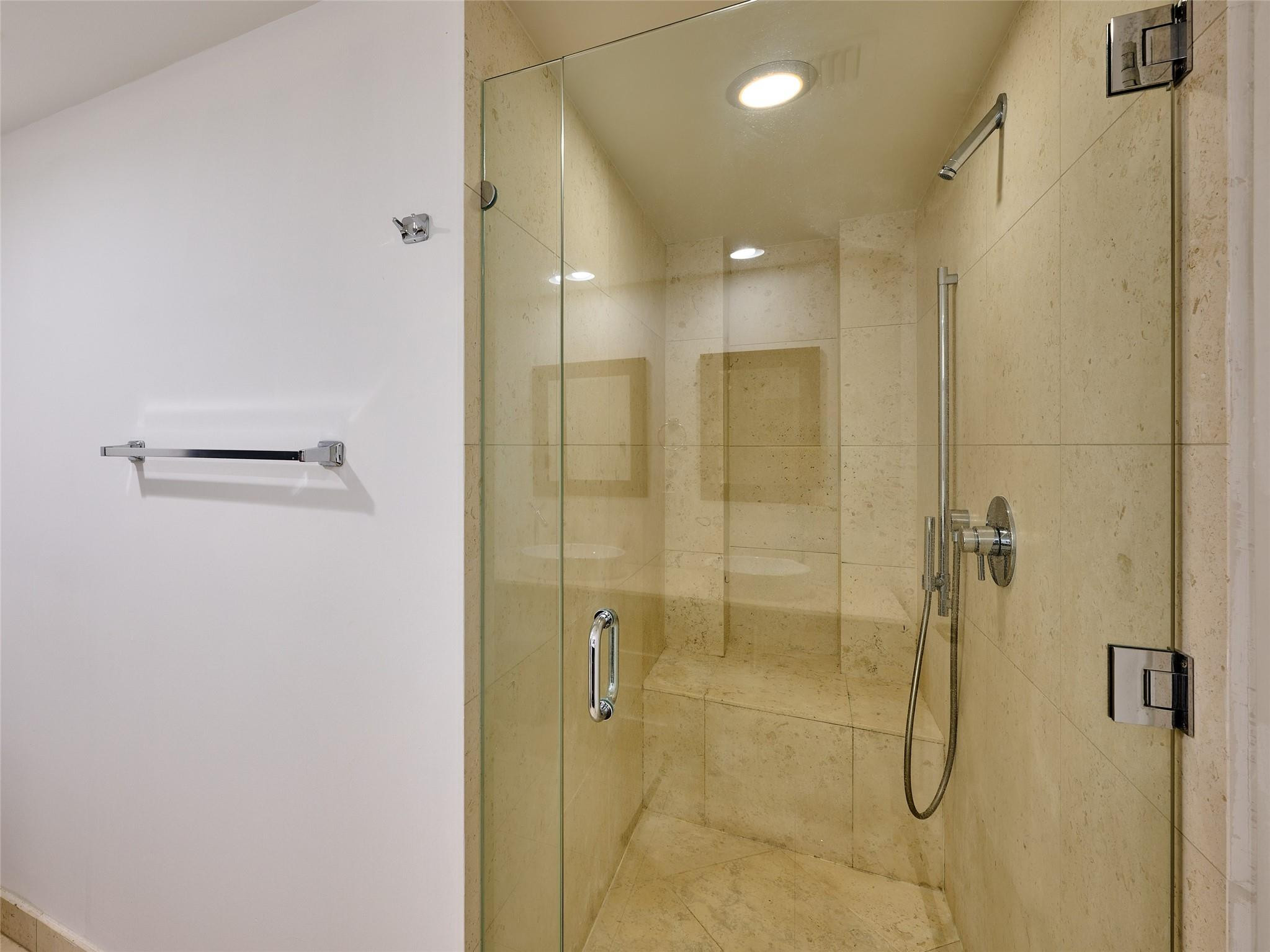 495 Brickell Avenue 4506 Property Photo 18