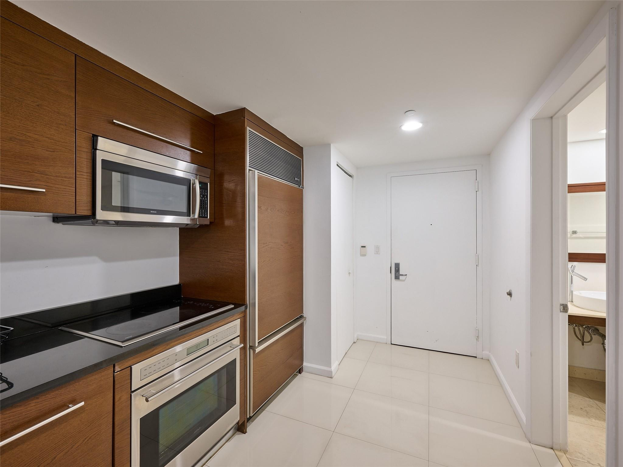 495 Brickell Avenue 4506 Property Photo 20