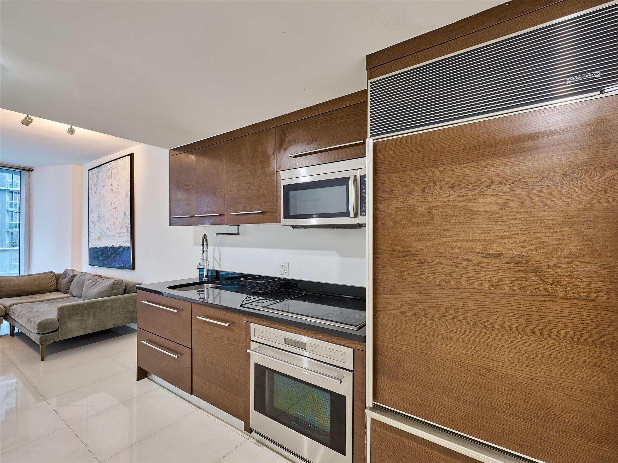 495 Brickell Avenue 4506 Property Photo 22