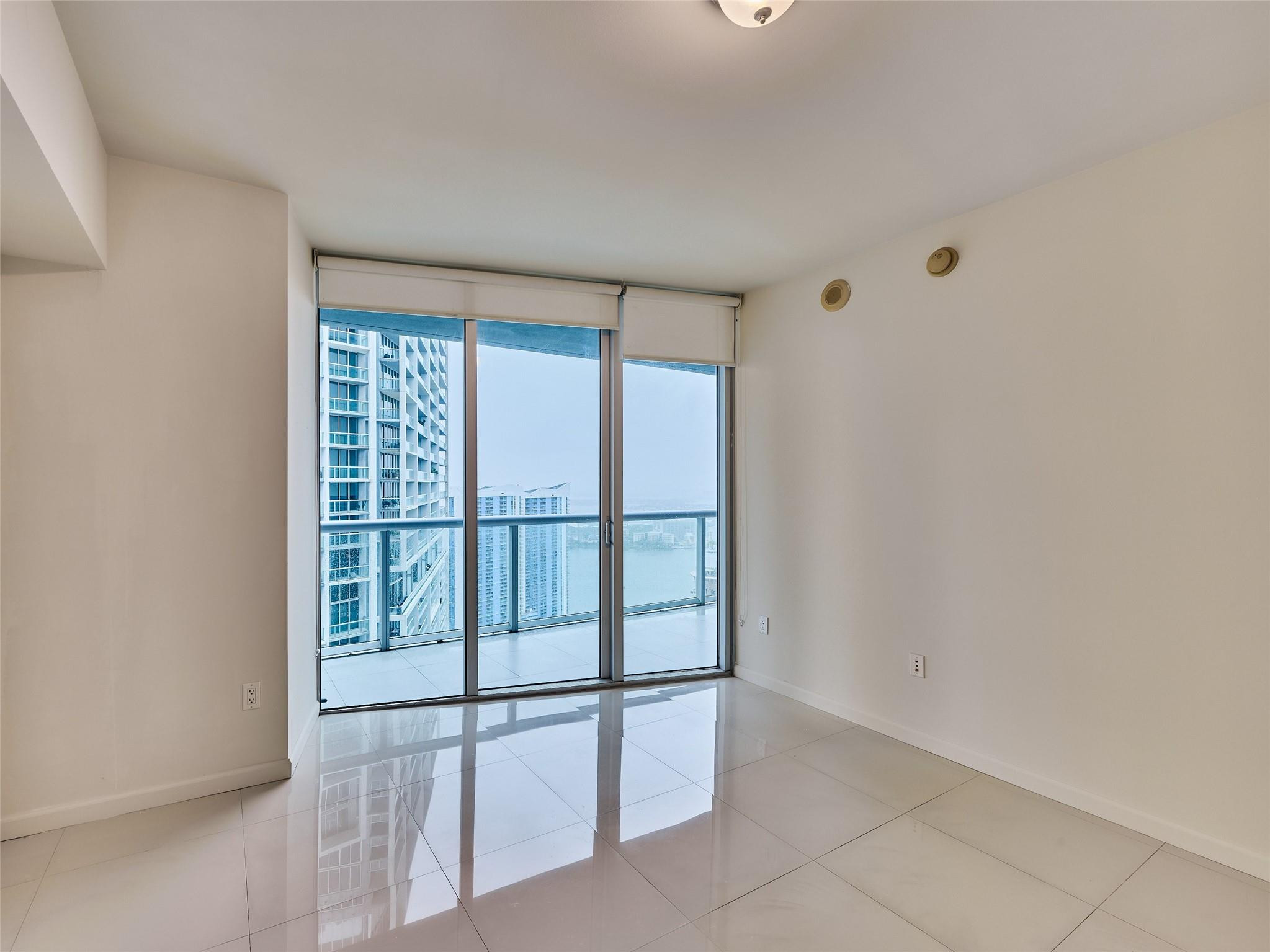 495 Brickell Avenue 4506 Property Photo 31