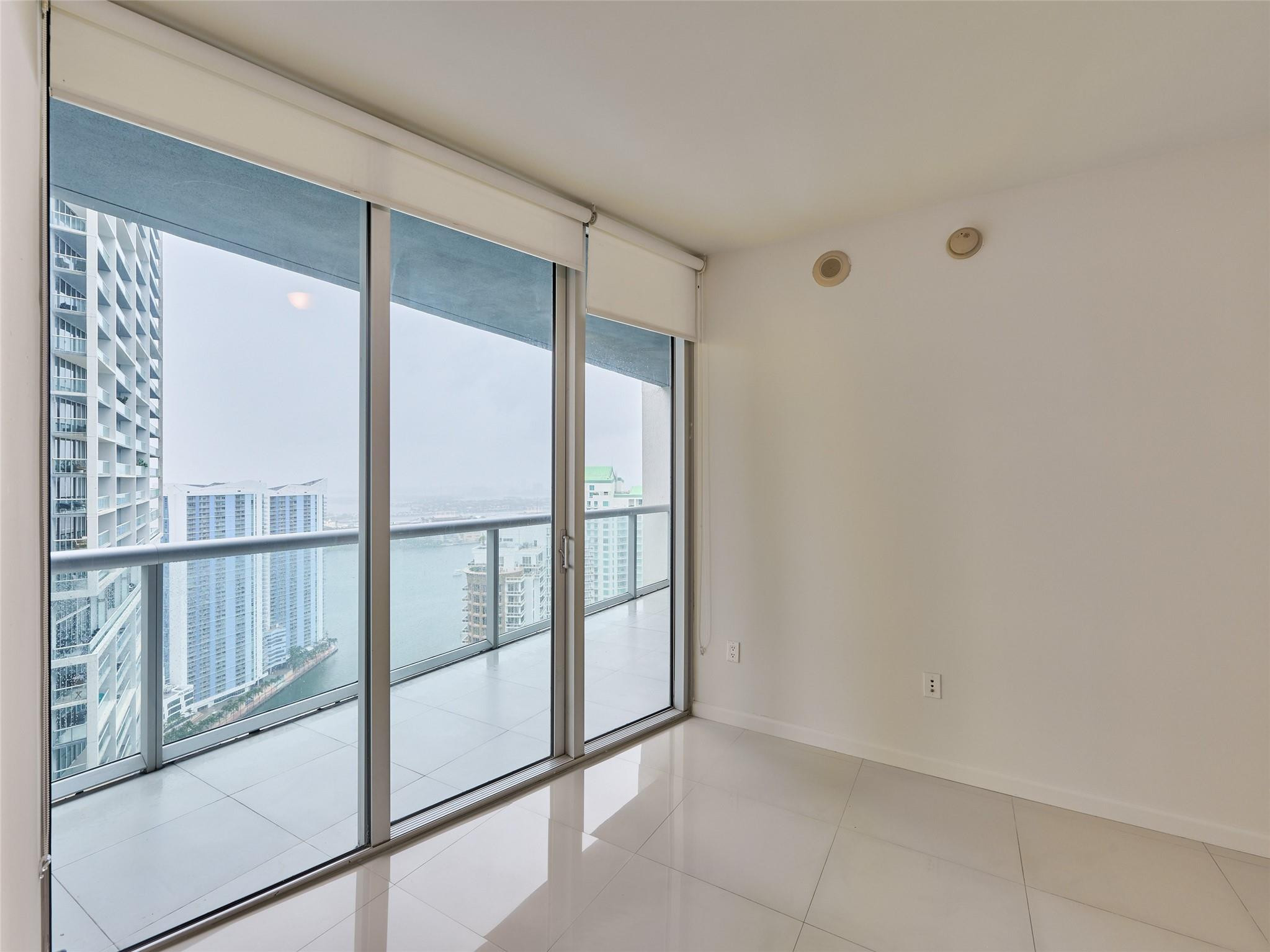 495 Brickell Avenue 4506 Property Photo 32
