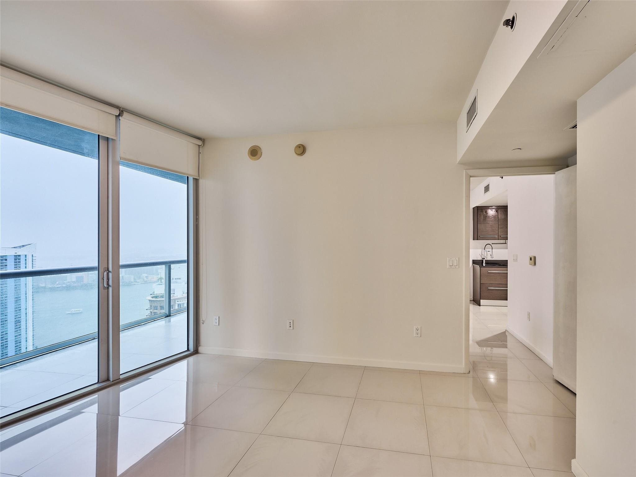 495 Brickell Avenue 4506 Property Photo 33