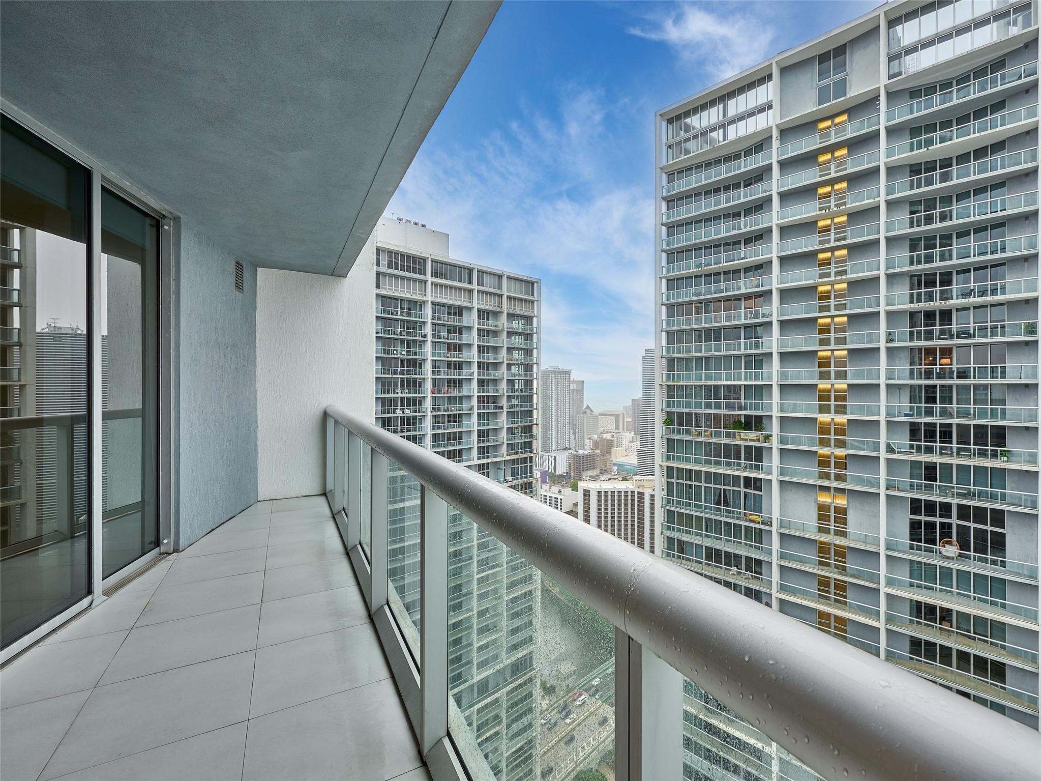 495 Brickell Avenue 4506 Property Photo 37