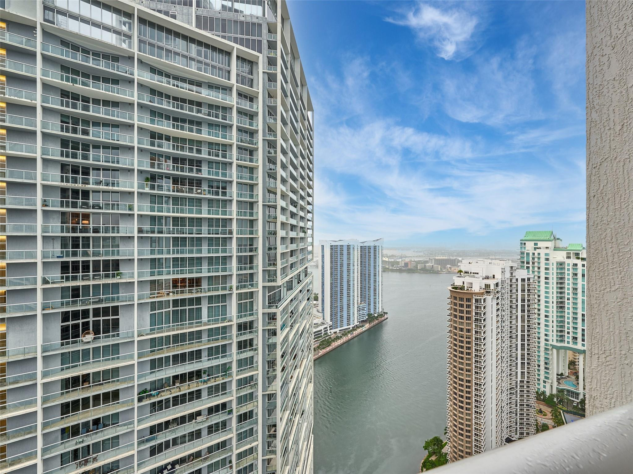 495 Brickell Avenue 4506 Property Photo 38