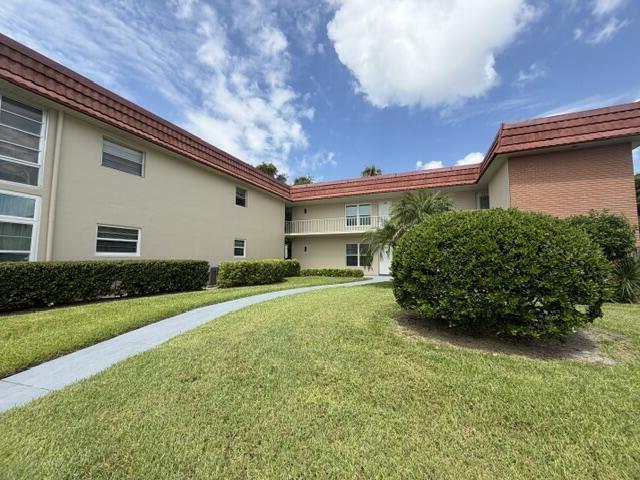 16 Vista Palm Lane 105 Property Photo 1