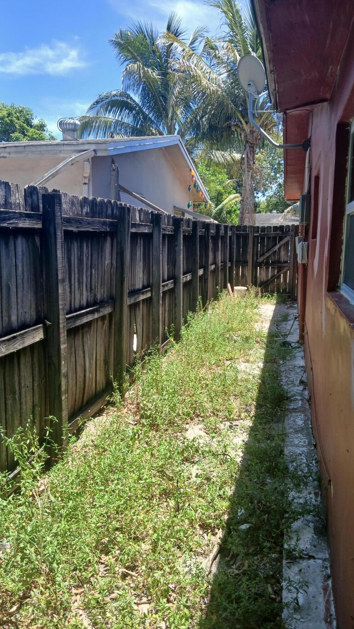 6231 Sw 9th Place Property Photo 13
