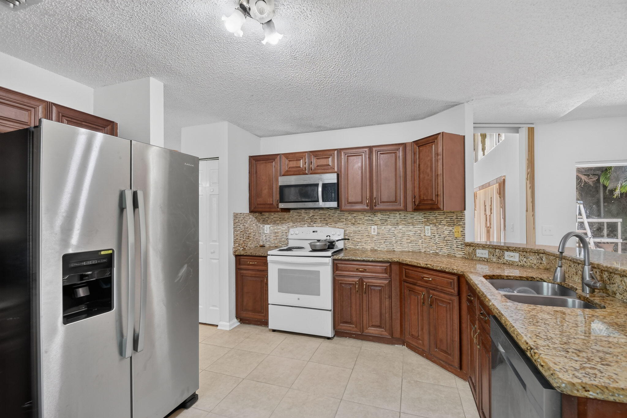 8332 Bermuda Sound Way Property Photo 13