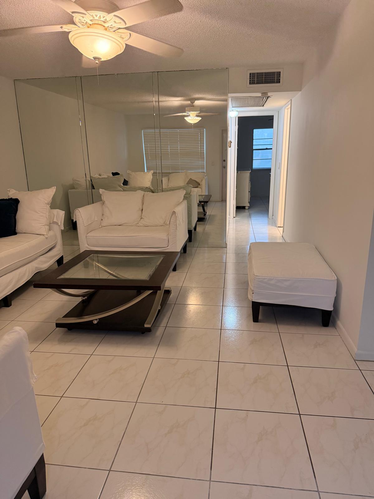 227 Kent N Property Photo 5