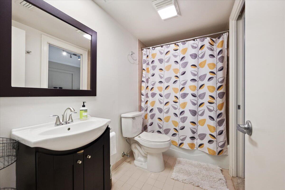 2835 Polo Island Drive H202 Property Photo 22
