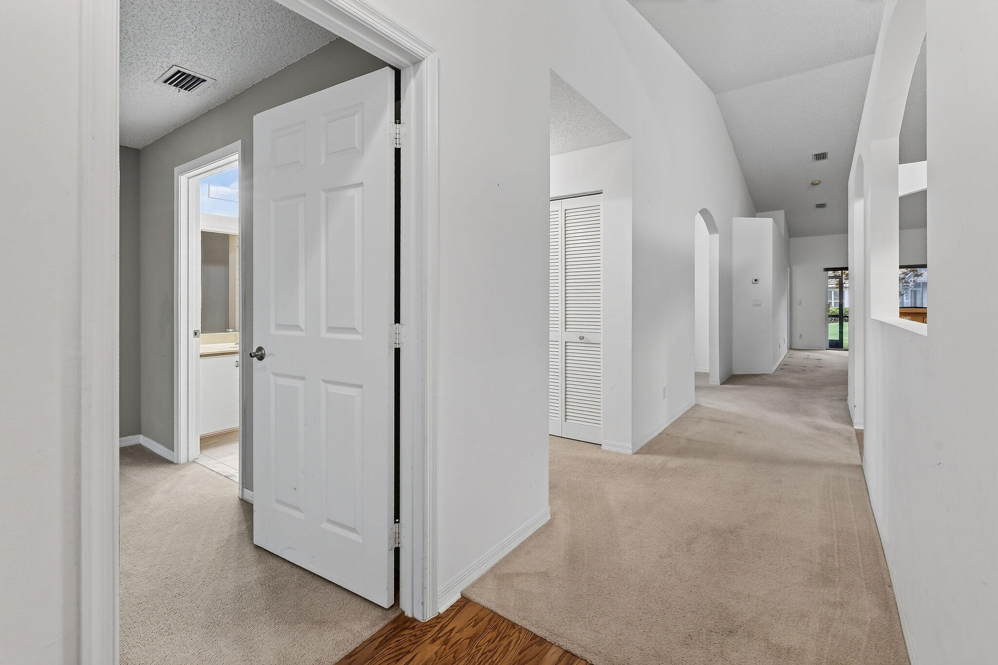 9442 Bridgeport Drive Property Photo 10