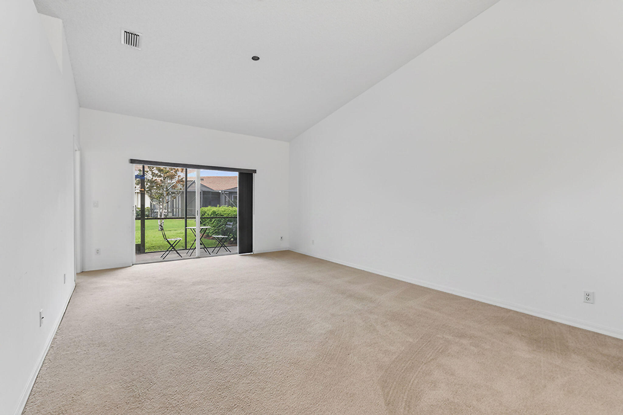 9442 Bridgeport Drive Property Photo 14