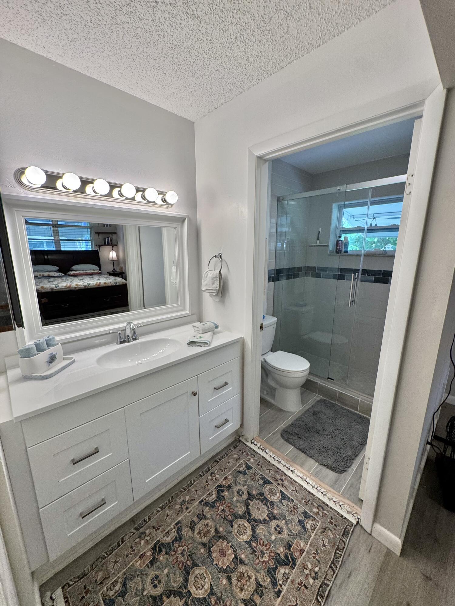 1342 High Point Way Se D Property Photo 9