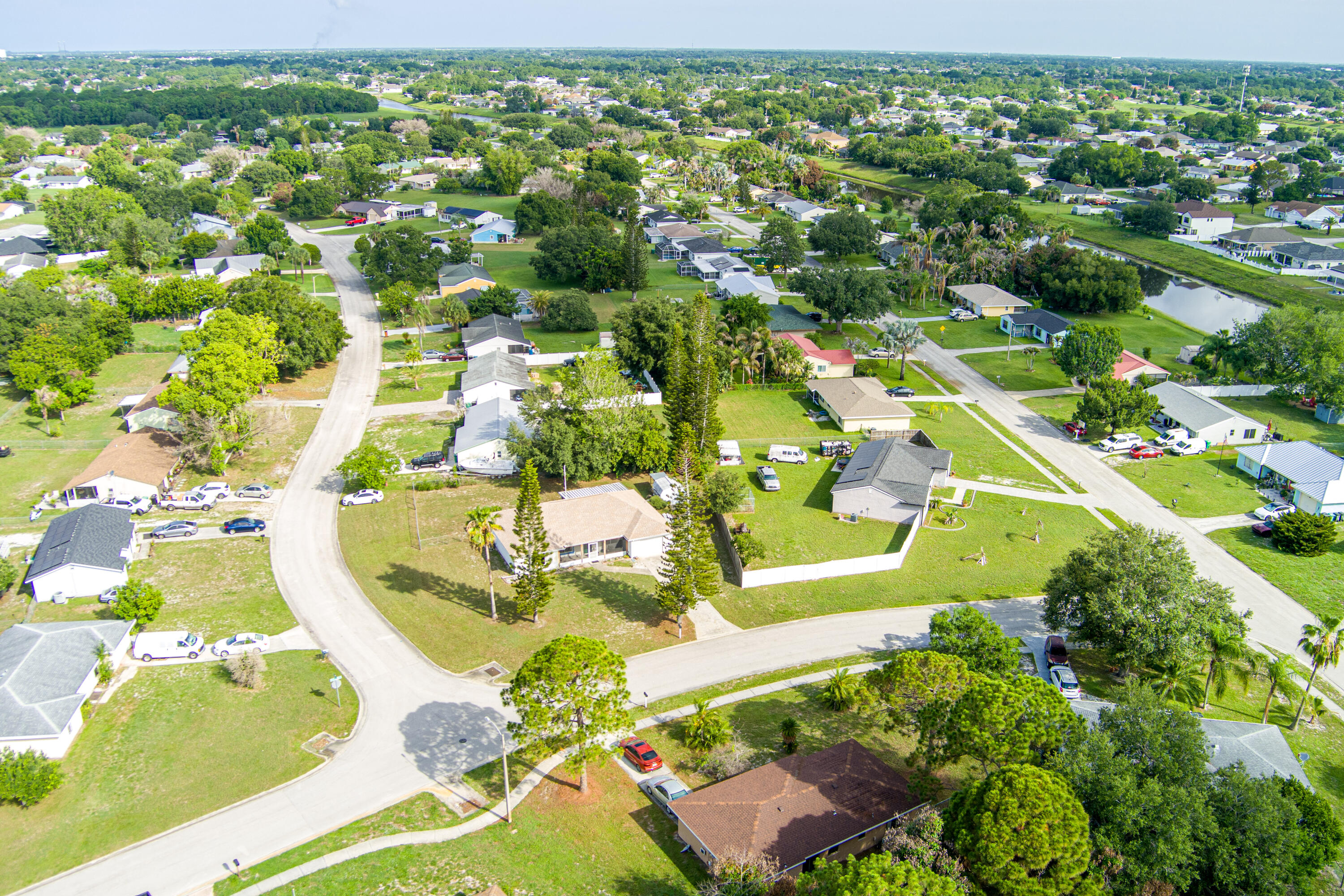 3120 Sw Landale Boulevard Property Photo 5