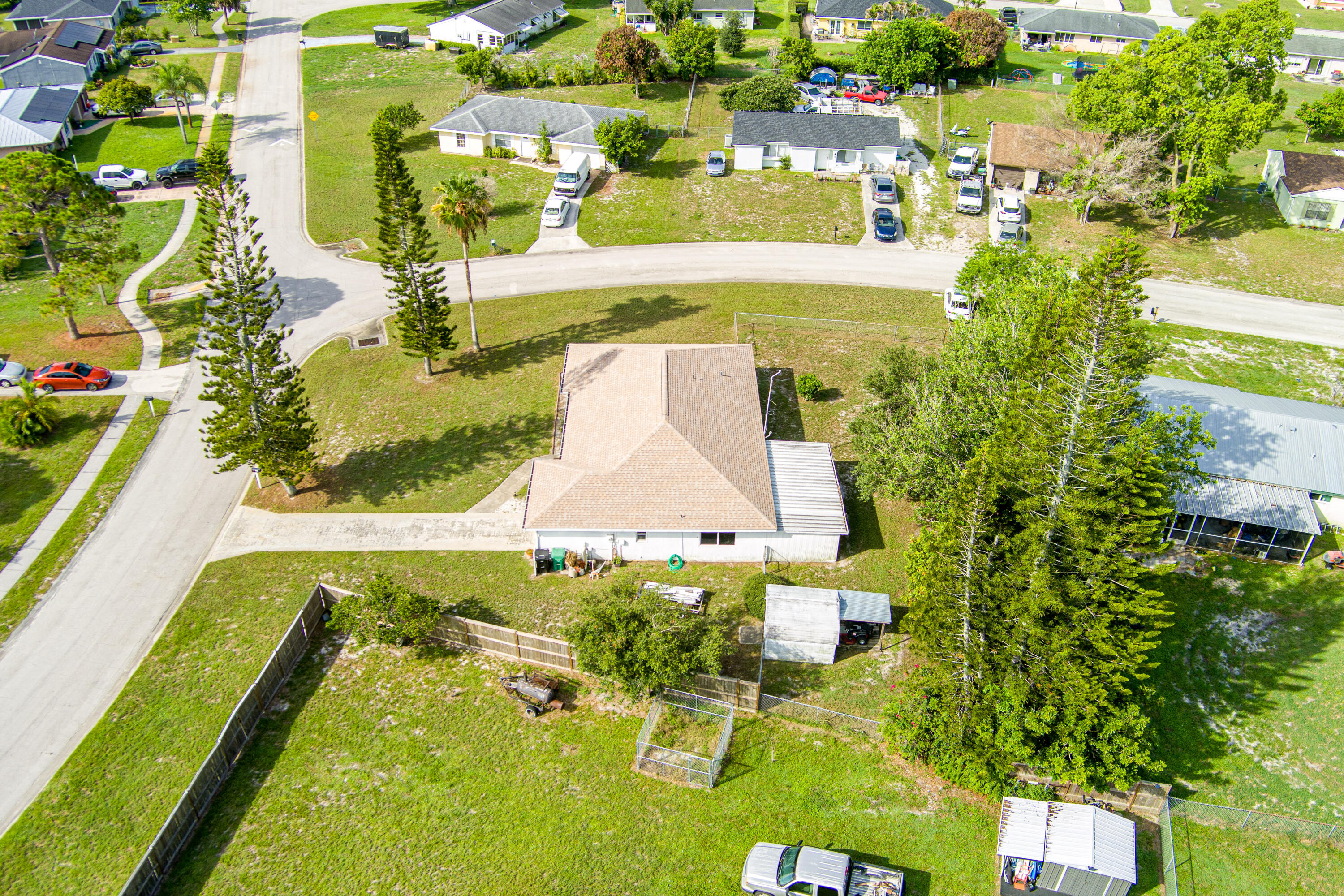 3120 Sw Landale Boulevard Property Photo 9