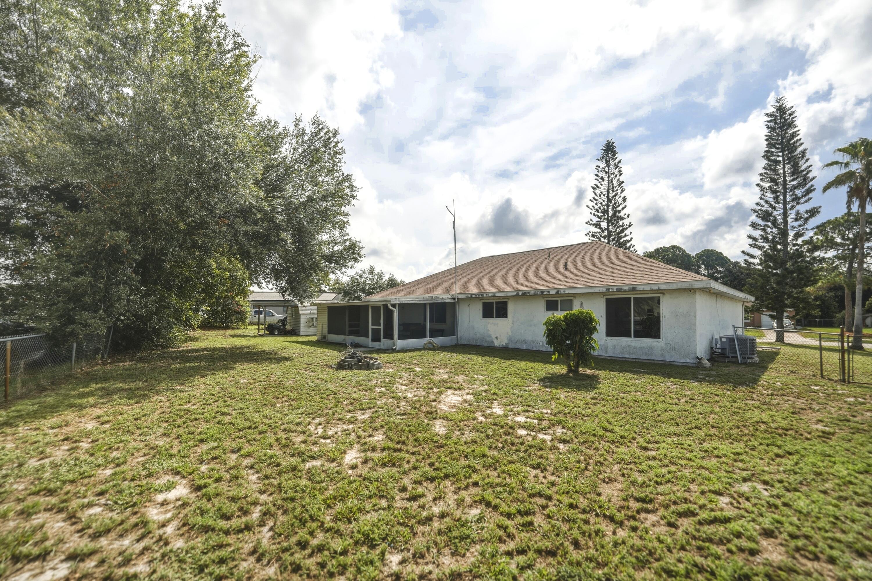 3120 Sw Landale Boulevard Property Photo 26