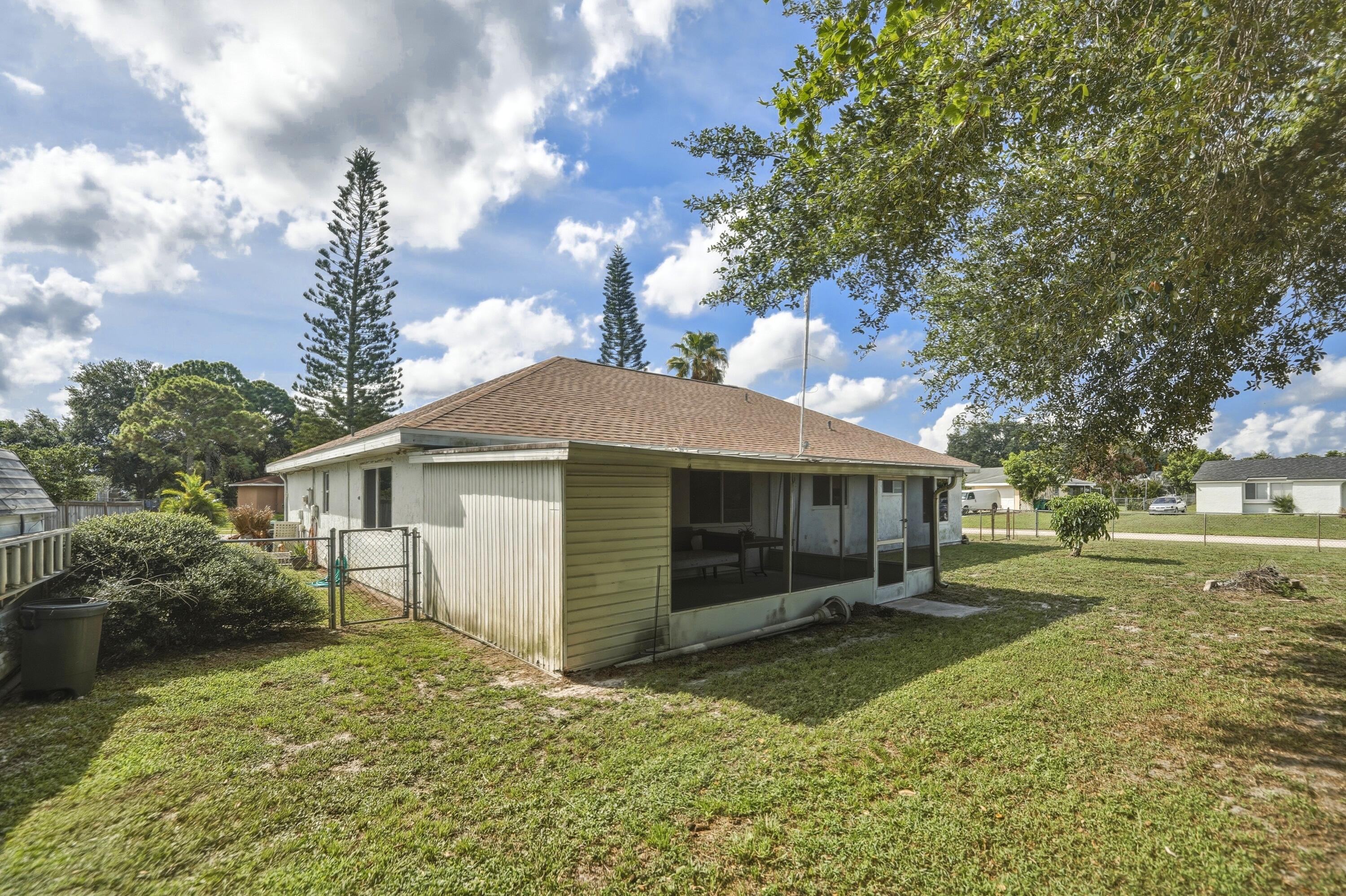 3120 Sw Landale Boulevard Property Photo 28