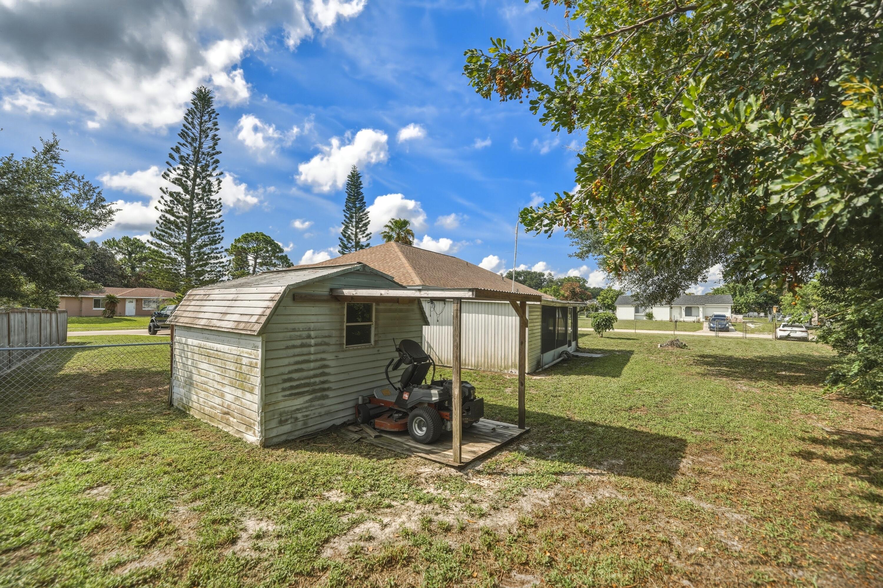 3120 Sw Landale Boulevard Property Photo 30