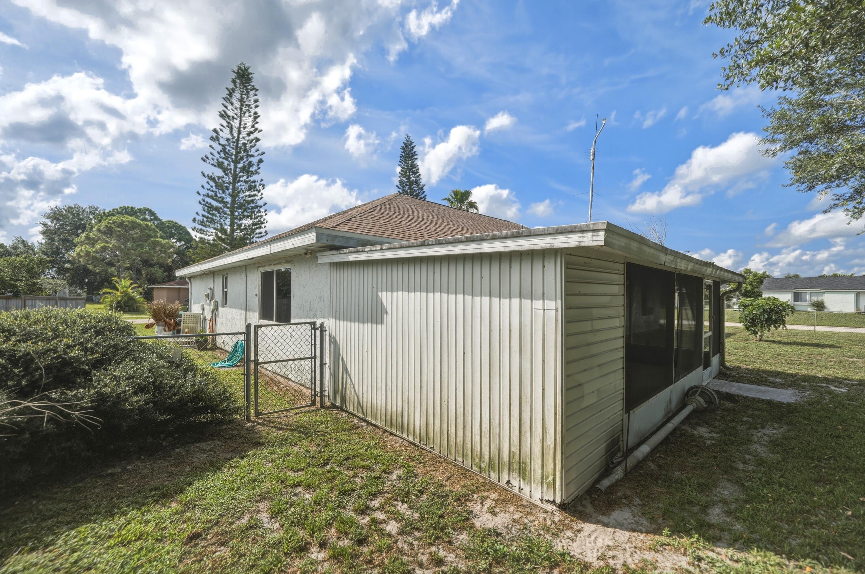 3120 Sw Landale Boulevard Property Photo 31