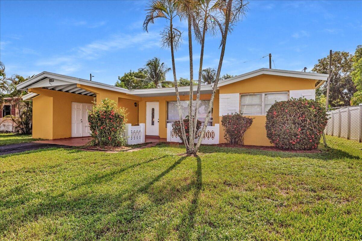 3560 Nw 34th Way Property Photo 4