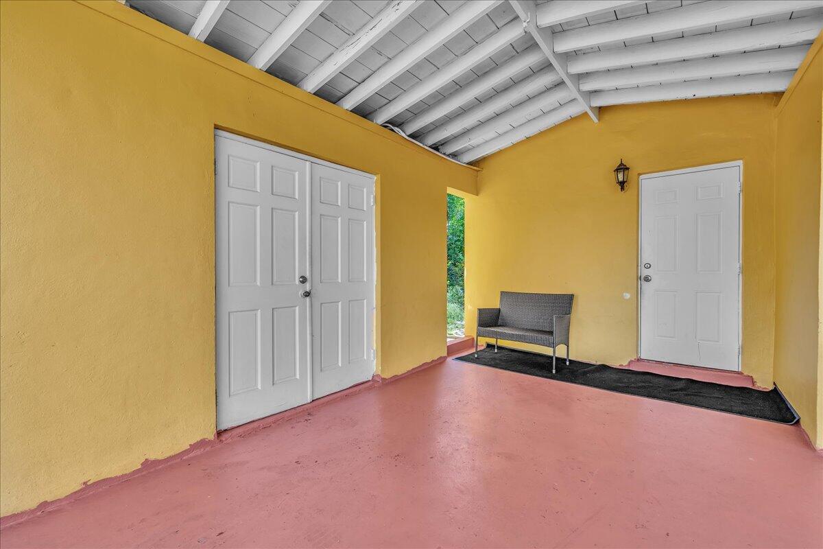 3560 Nw 34th Way Property Photo 5