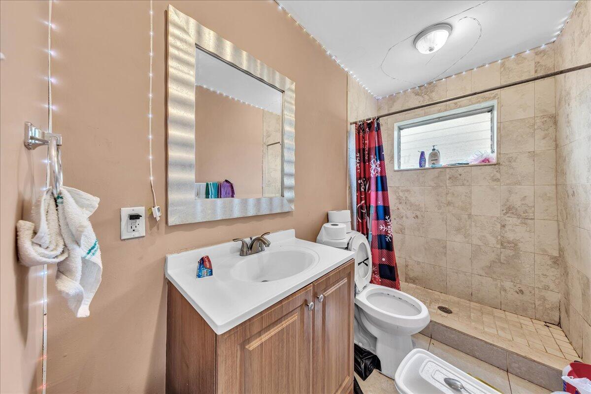 3560 Nw 34th Way Property Photo 17