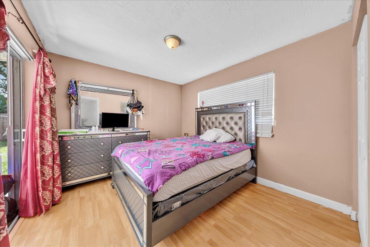 3560 Nw 34th Way Property Photo 20