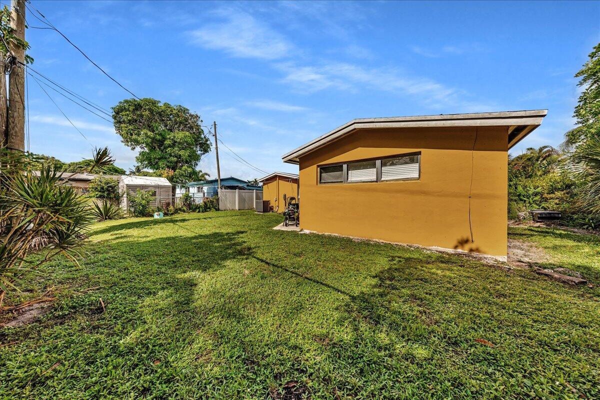 3560 Nw 34th Way Property Photo 32