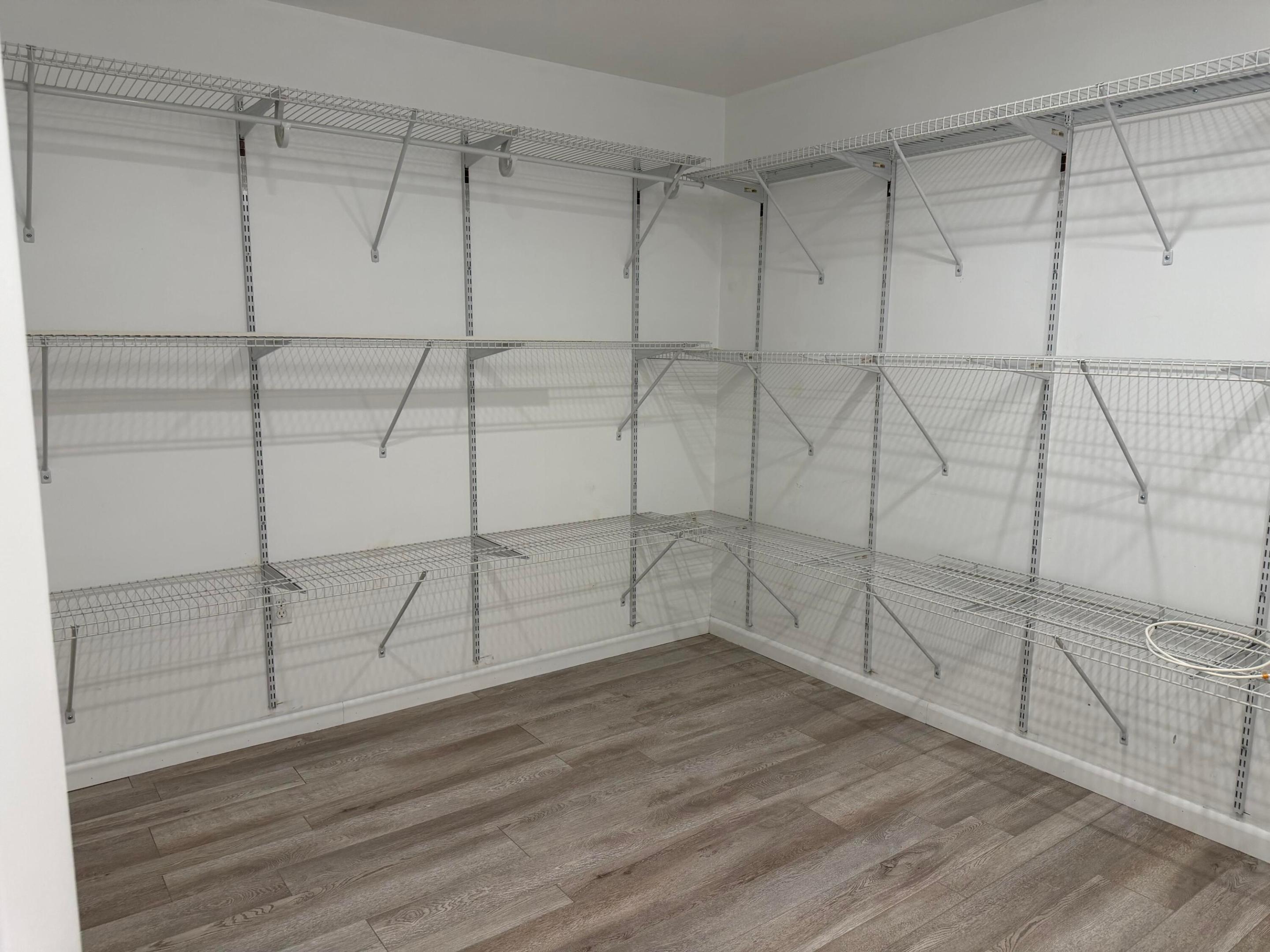 4081 N 41st Street Property Photo 5