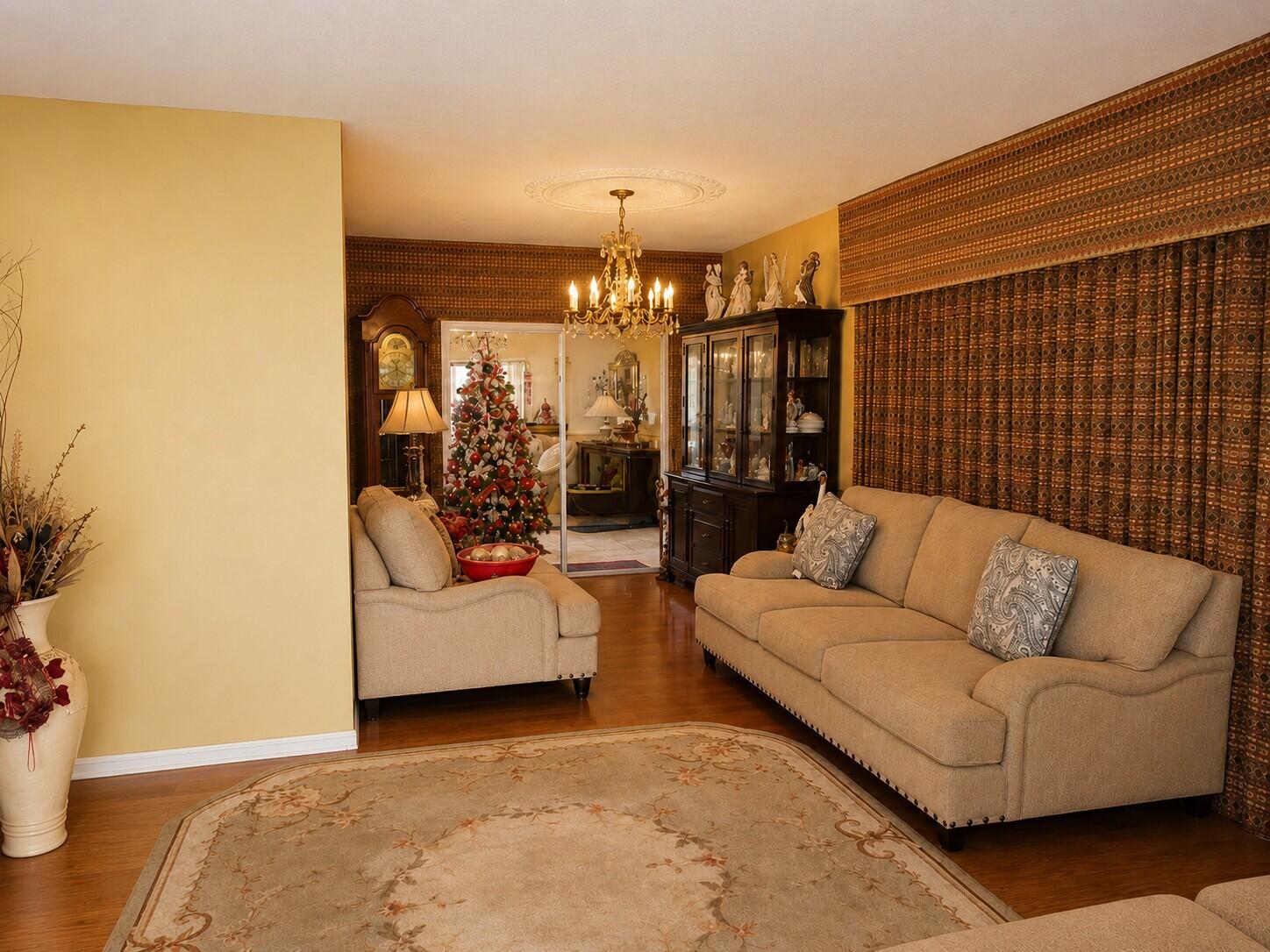 14620 E Polk Street Property Photo 4