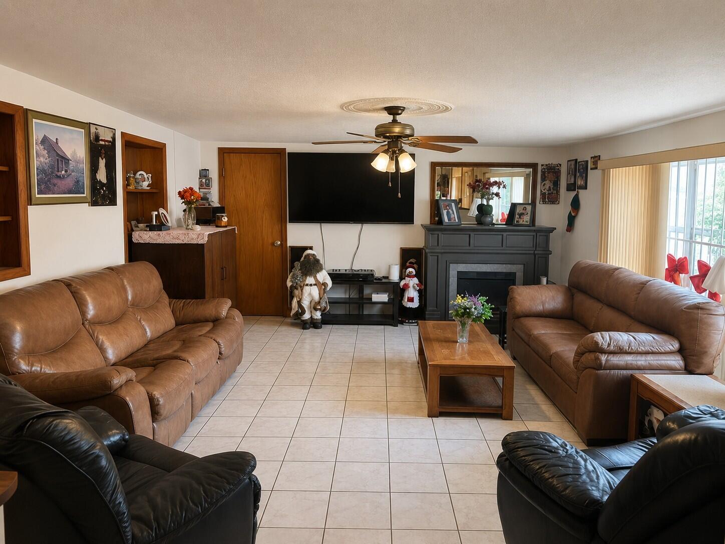 14620 E Polk Street Property Photo 5