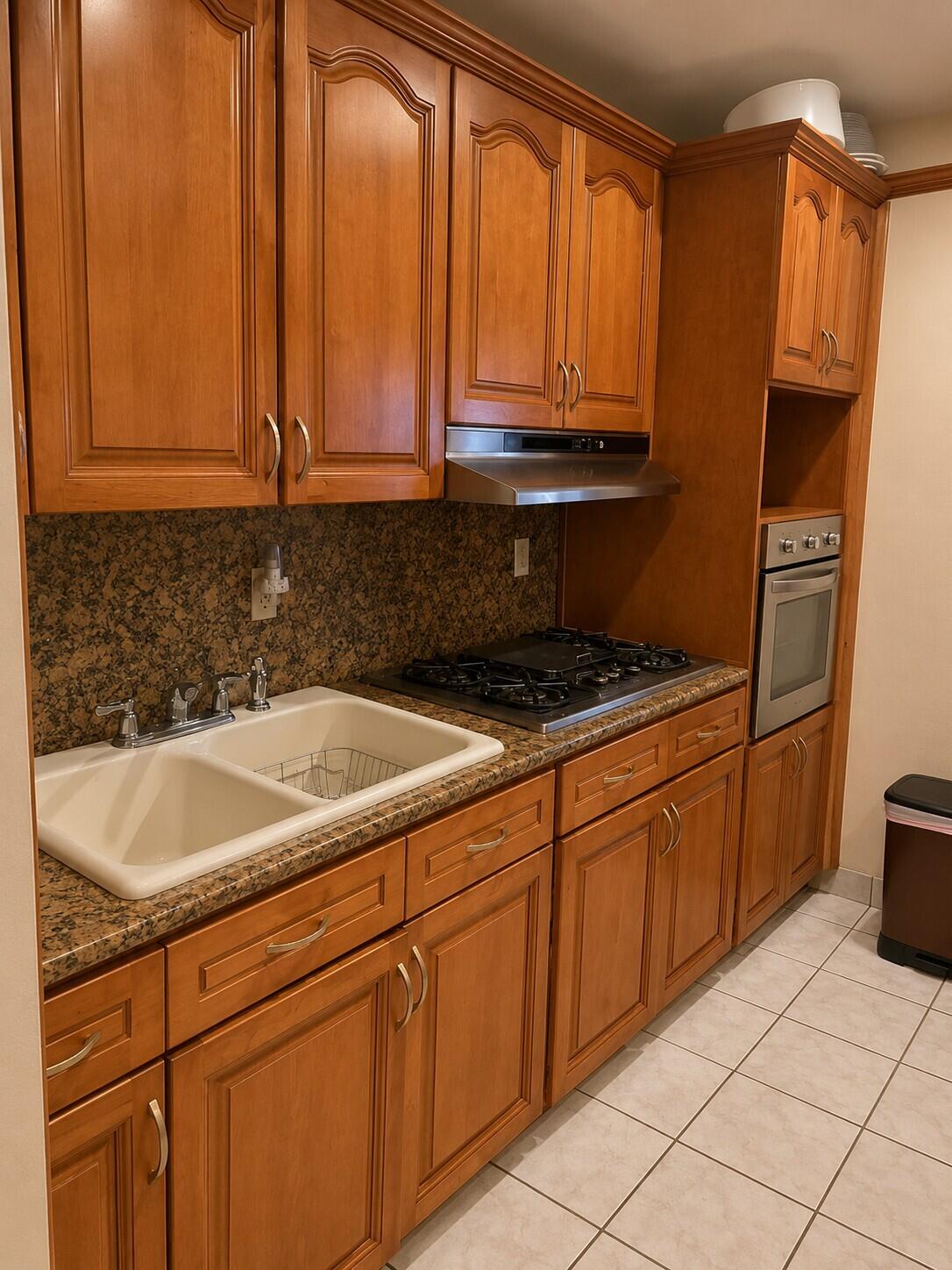 14620 E Polk Street Property Photo 10