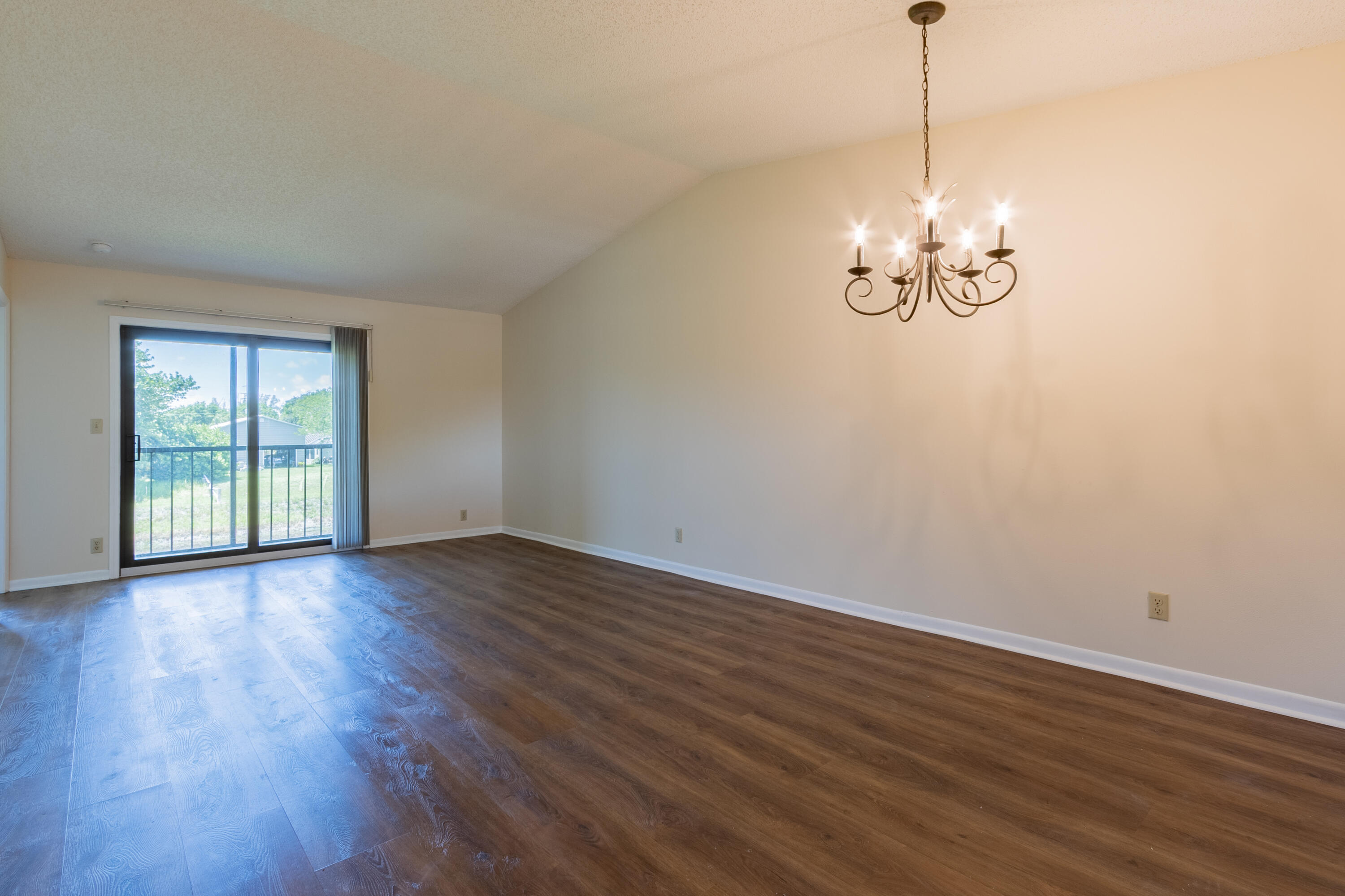 9449 Boca Cove Circle 911 Property Photo 4