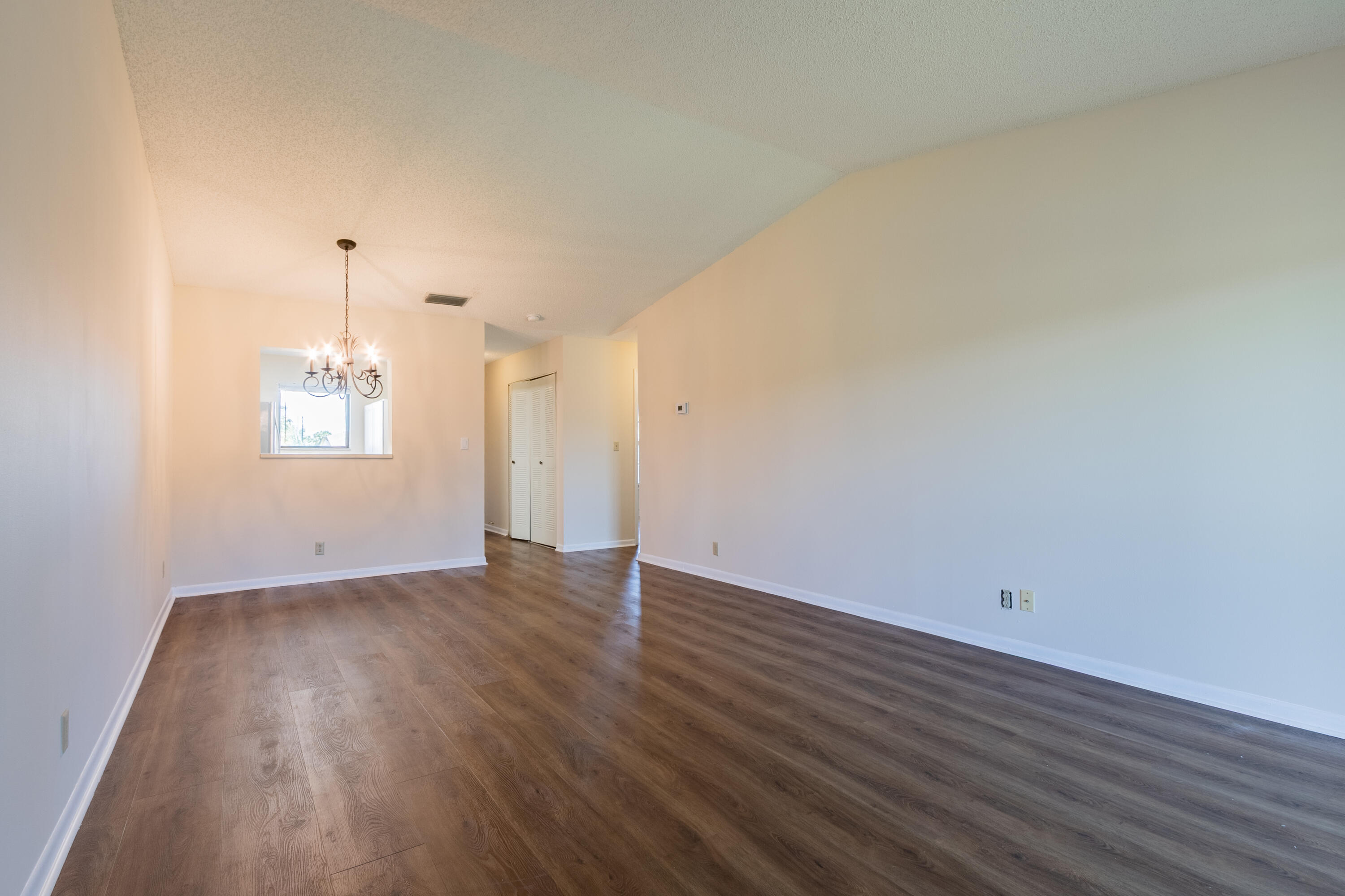 9449 Boca Cove Circle 911 Property Photo 6
