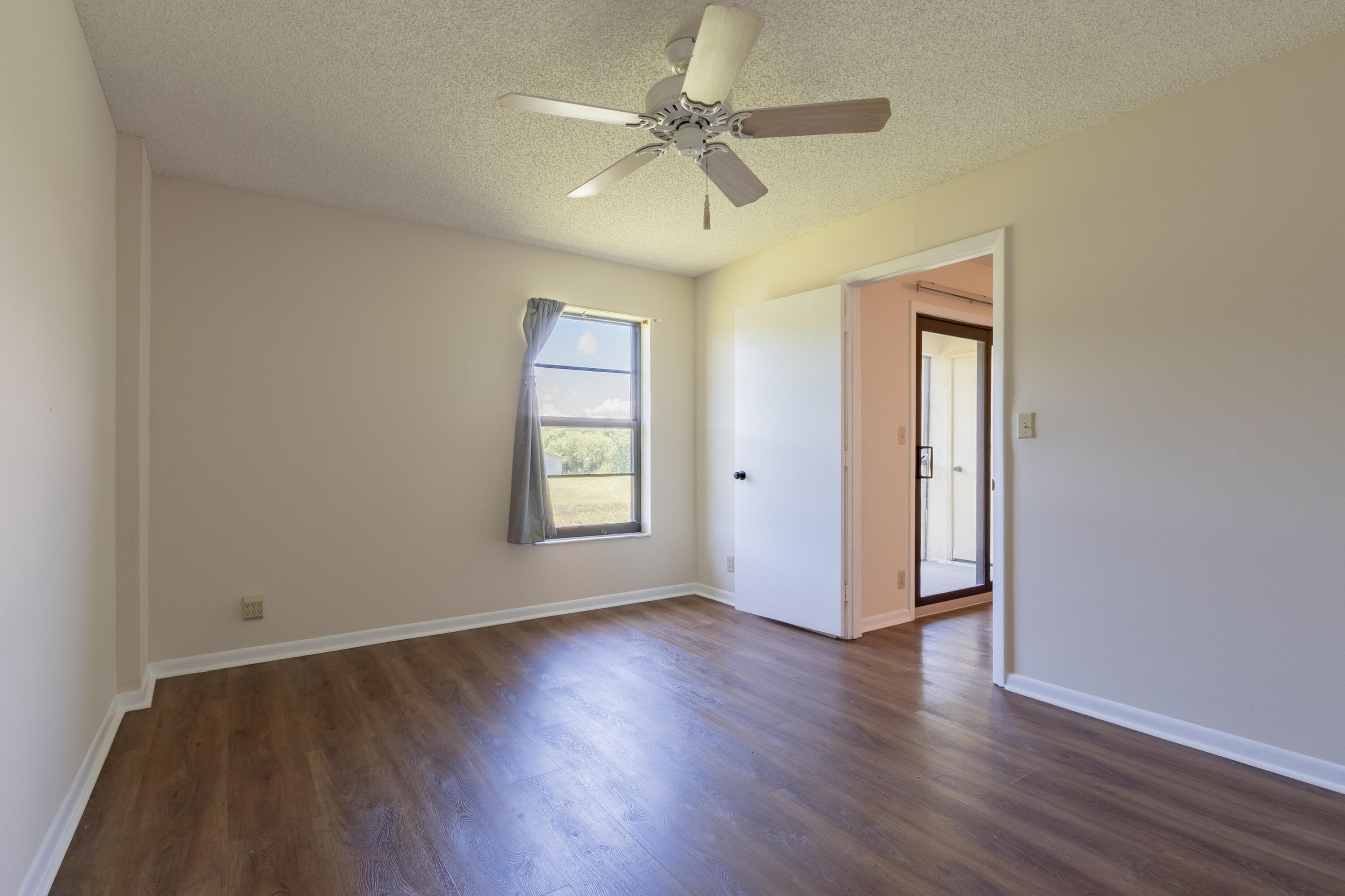 9449 Boca Cove Circle 911 Property Photo 13