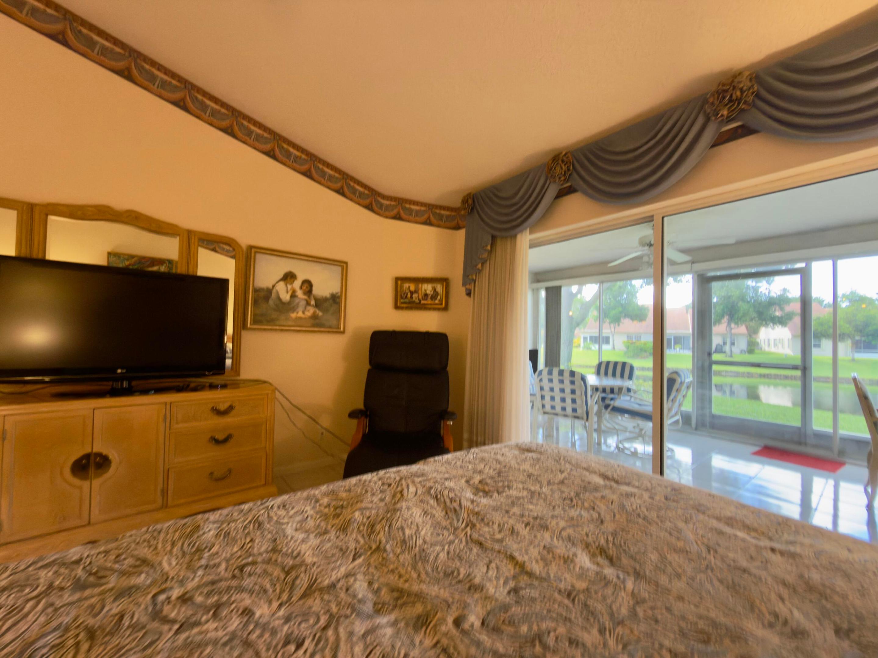7922 Sandy Pointe Drive Property Photo 29