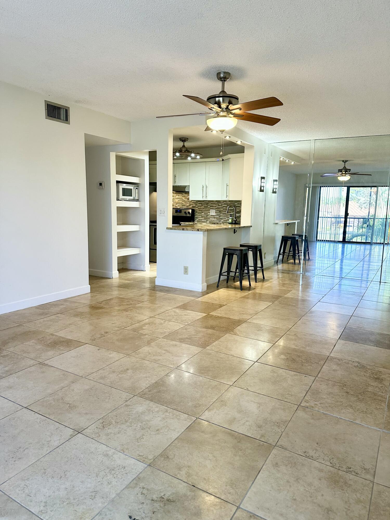 627 Sea Pine Way C2 Property Photo 9