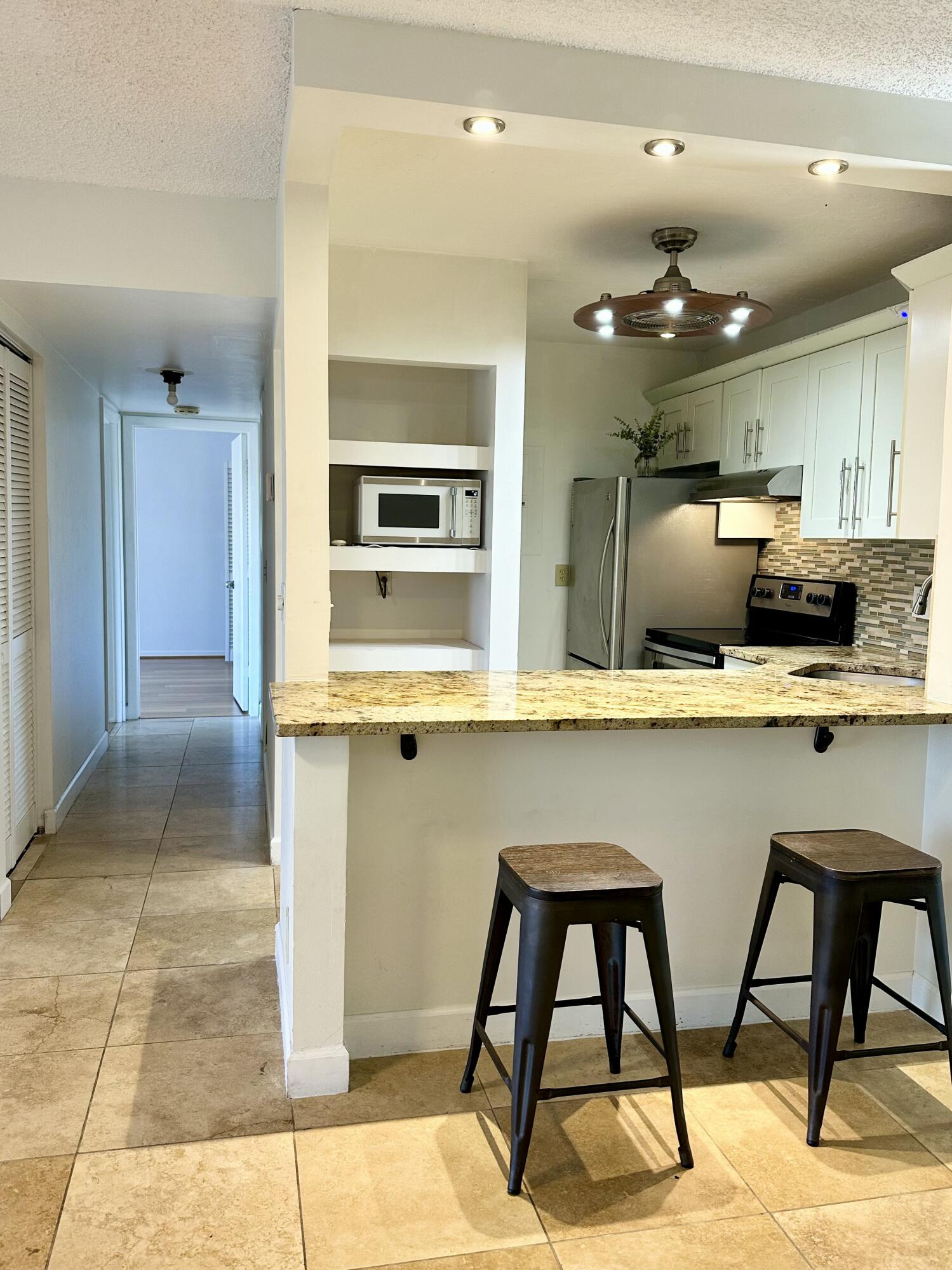 627 Sea Pine Way C2 Property Photo 12