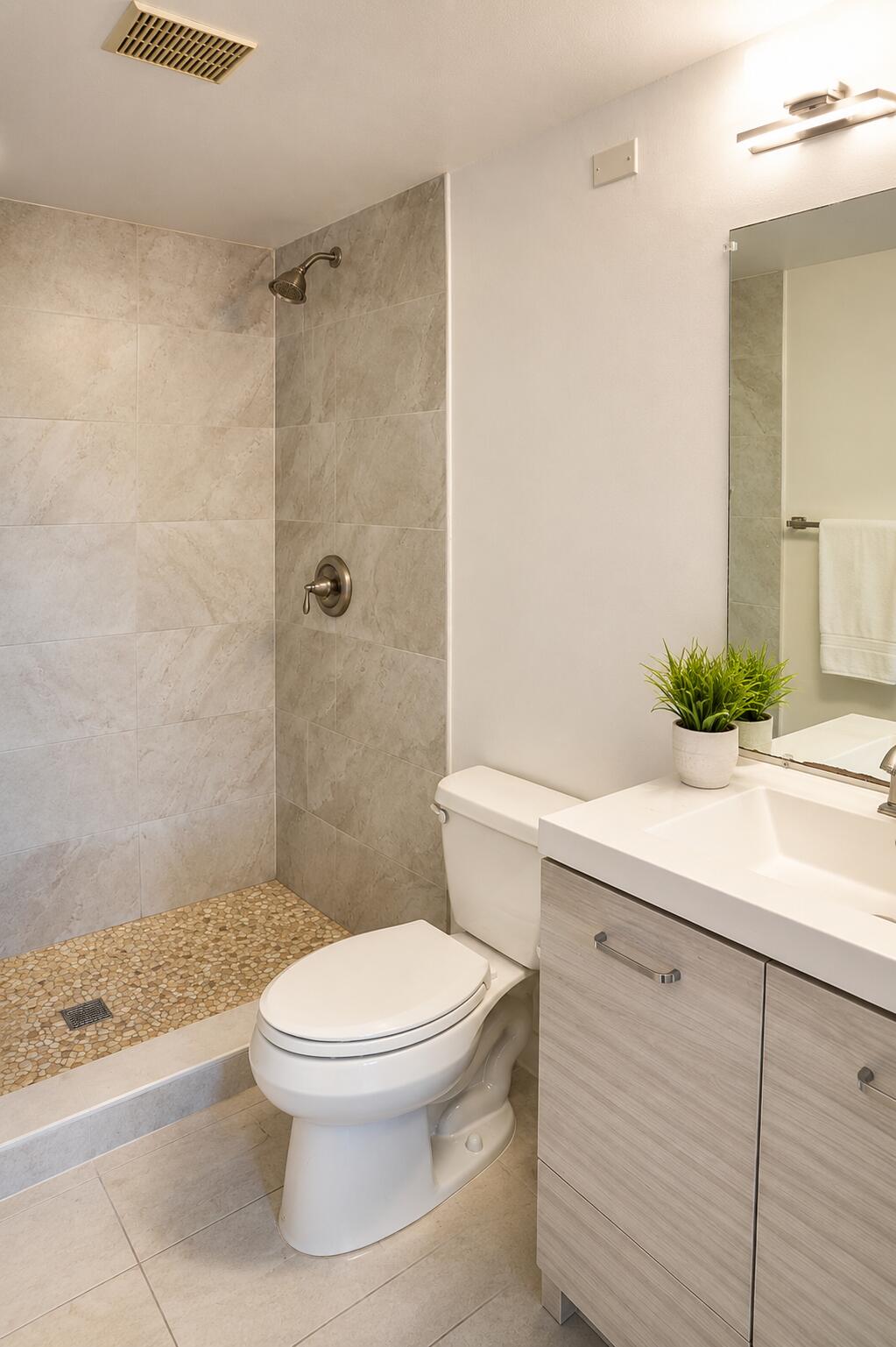 627 Sea Pine Way C2 Property Photo 13