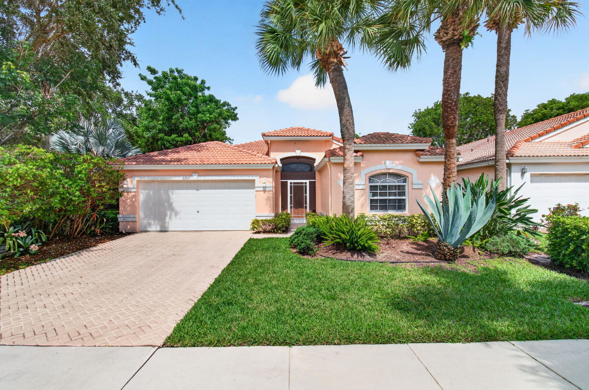 6265 Coral Reef Terrace Property Photo 3