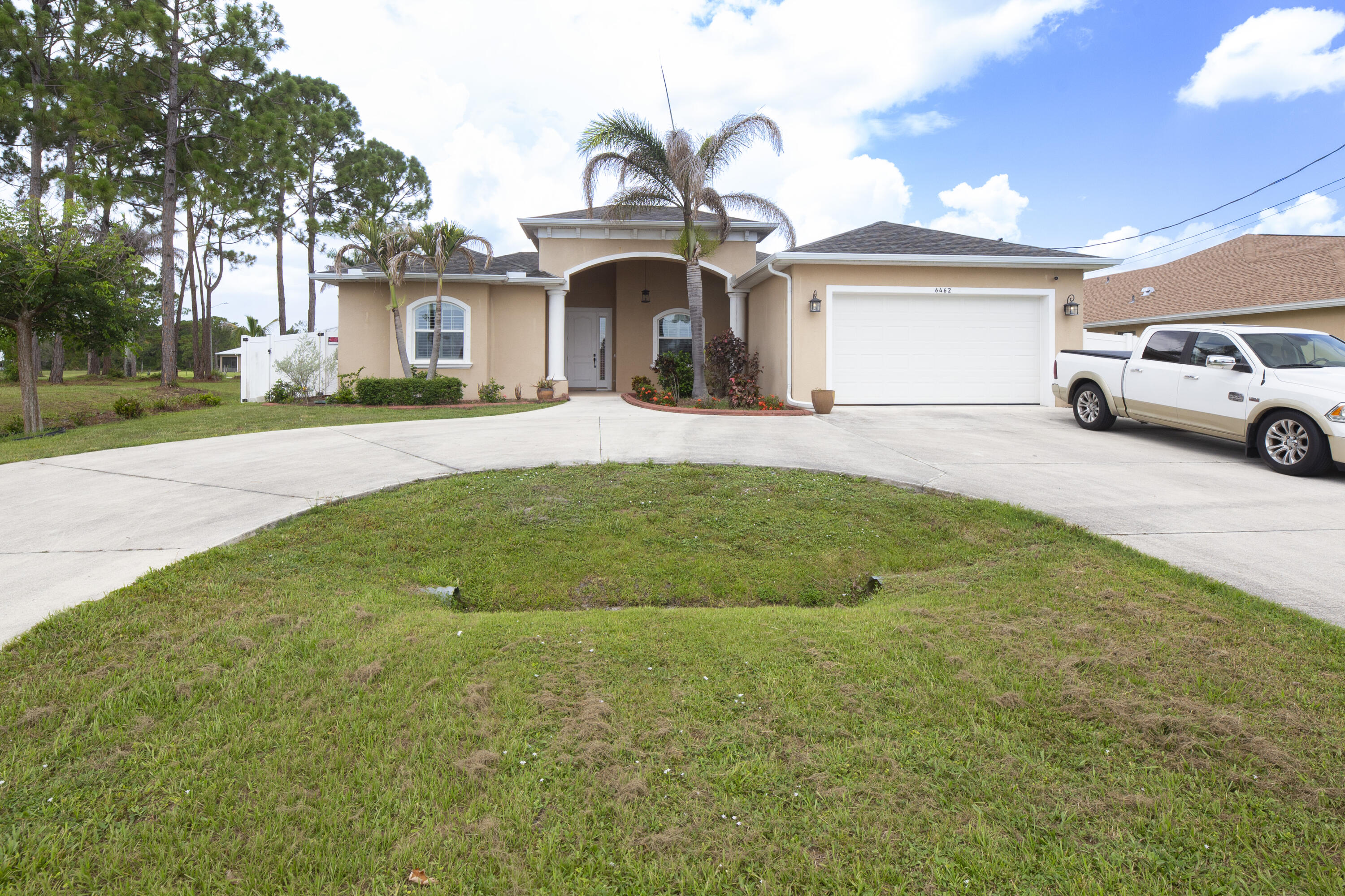 6462 Nw Colgate Street Property Photo 1