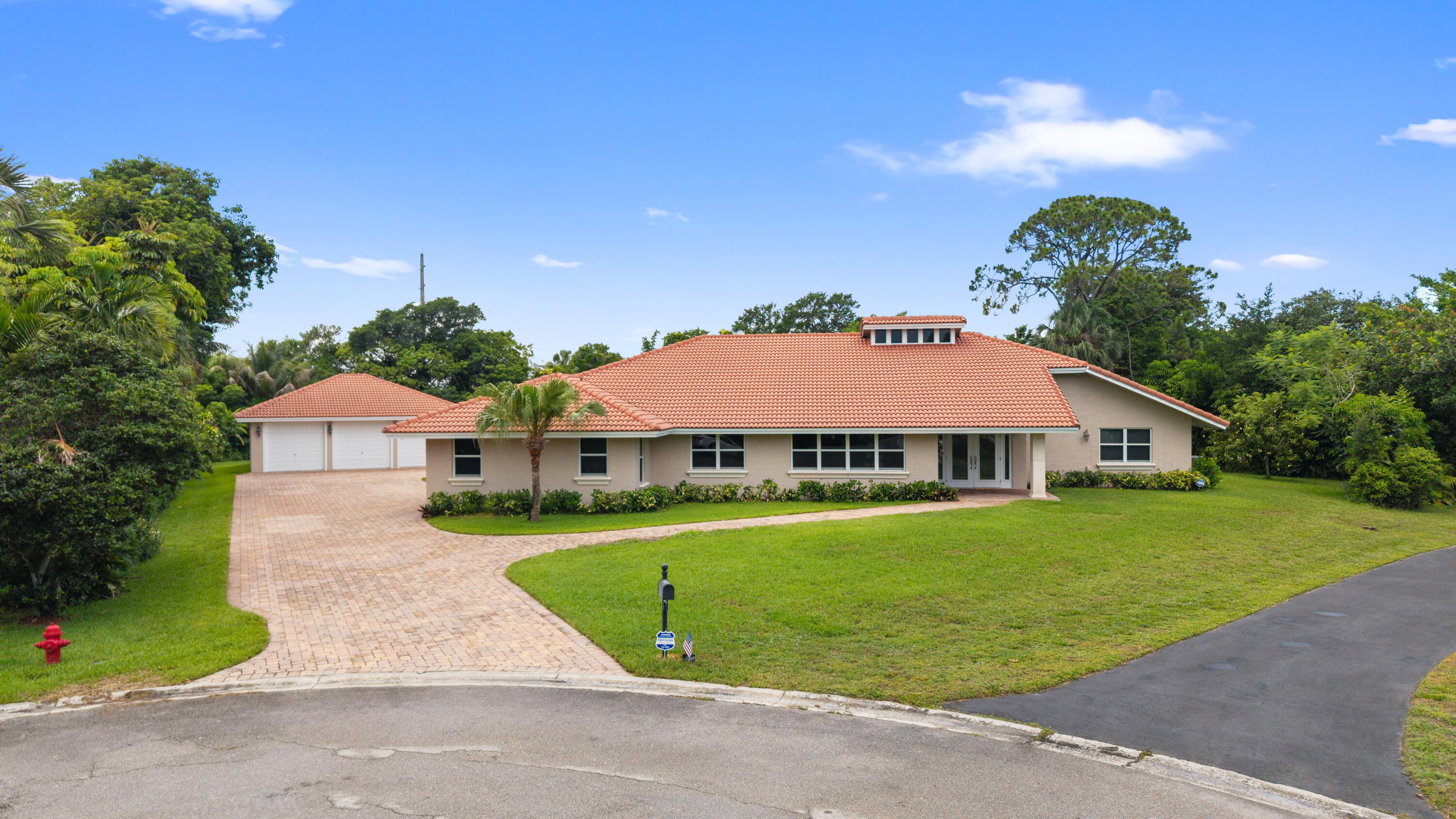 22829 Horse Shoe Way Property Photo 3