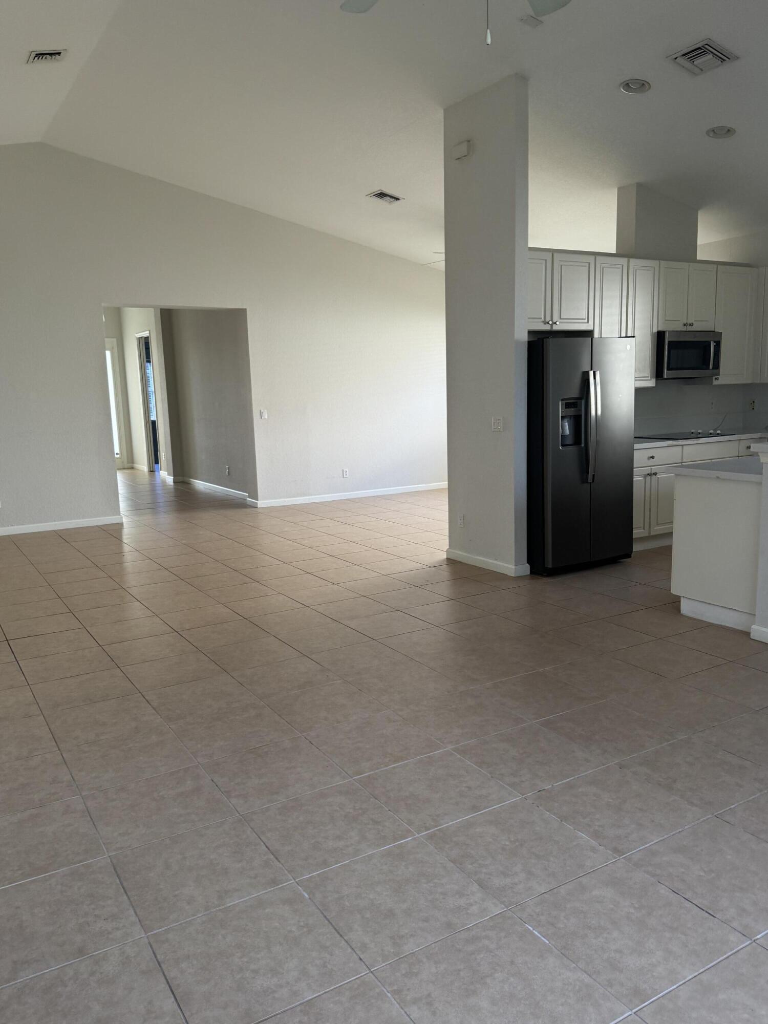 2264 Newport Isles Boulevard Property Photo 5