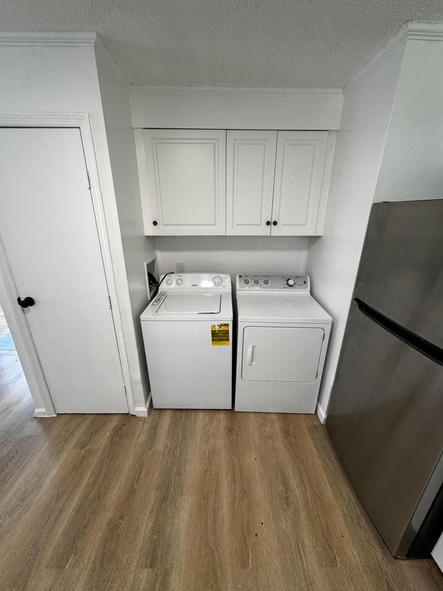 1464 W 32nd Street Property Photo 10
