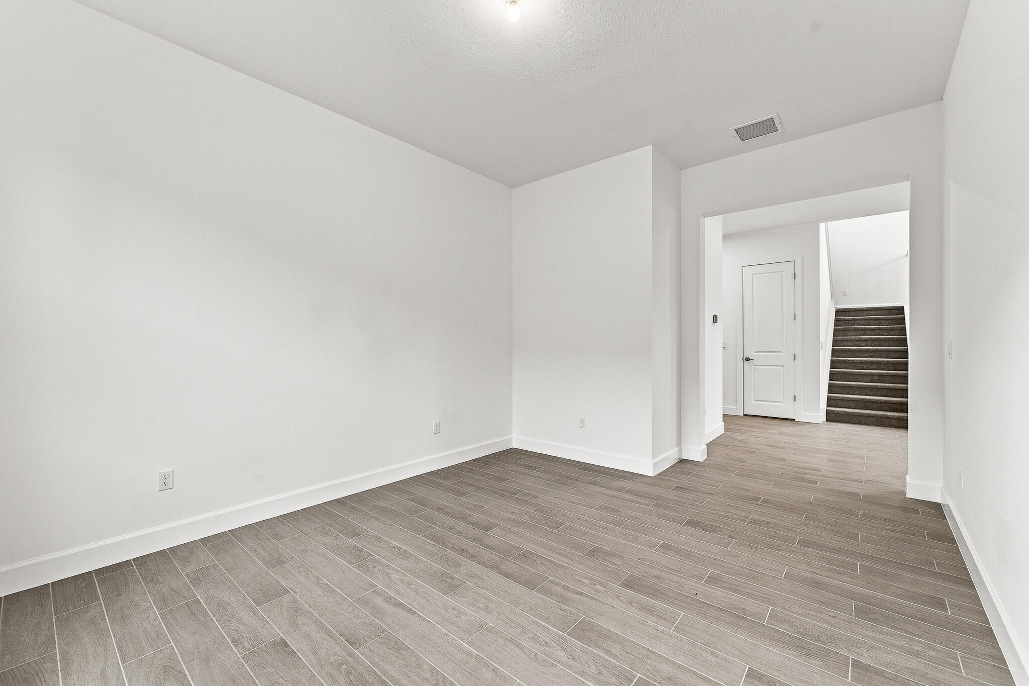 14190 Sw Artesia Drive Sw Property Photo 4