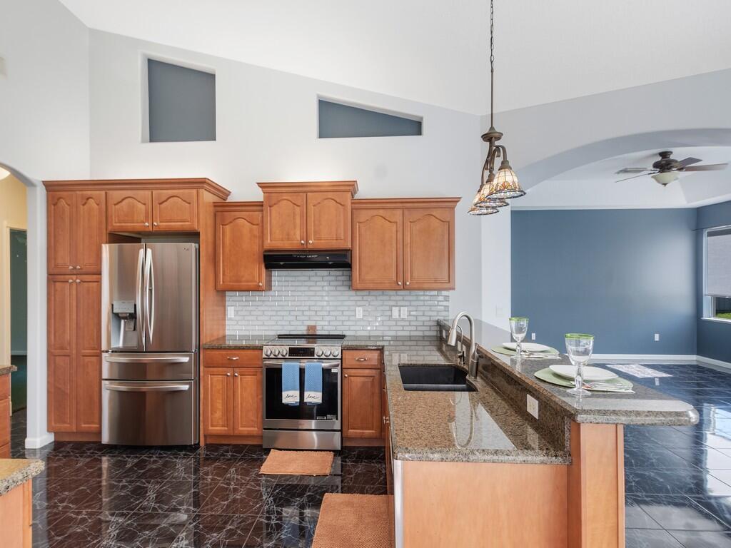 12274 Golden Eagle Street Property Photo 22